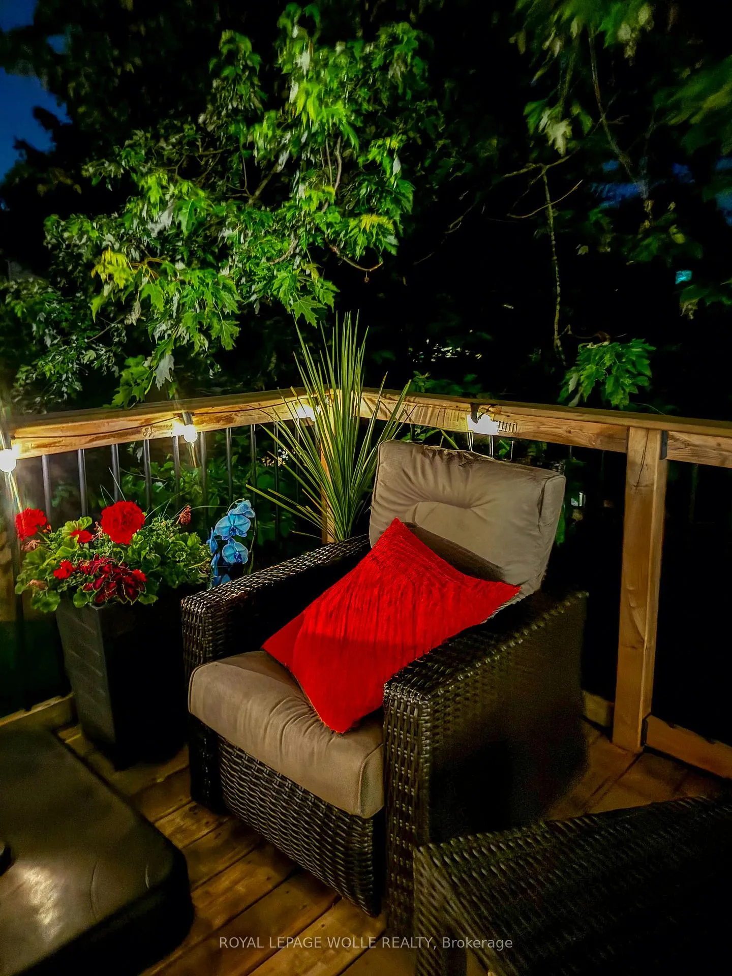 Photo 28 of 206 Westvale Drive, Waterloo — HOMEH