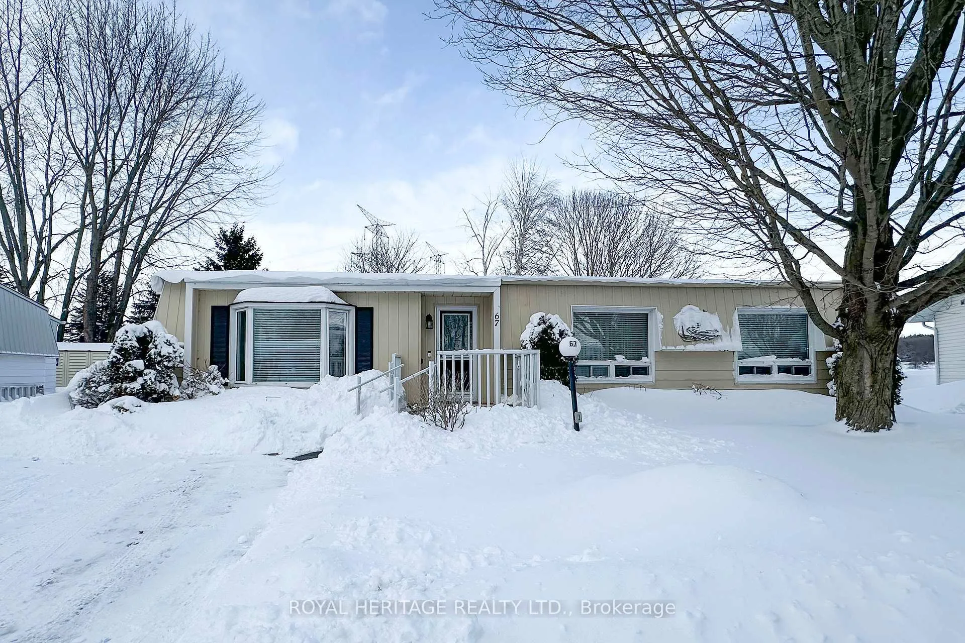 Photo 1 of 67 Fairway Drive, Clarington, Newcastle — HOMEH