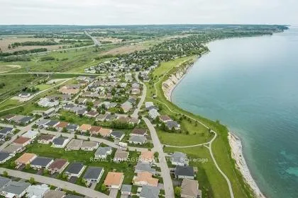 Photo 25 of 67 Fairway Drive, Clarington, Newcastle — HOMEH