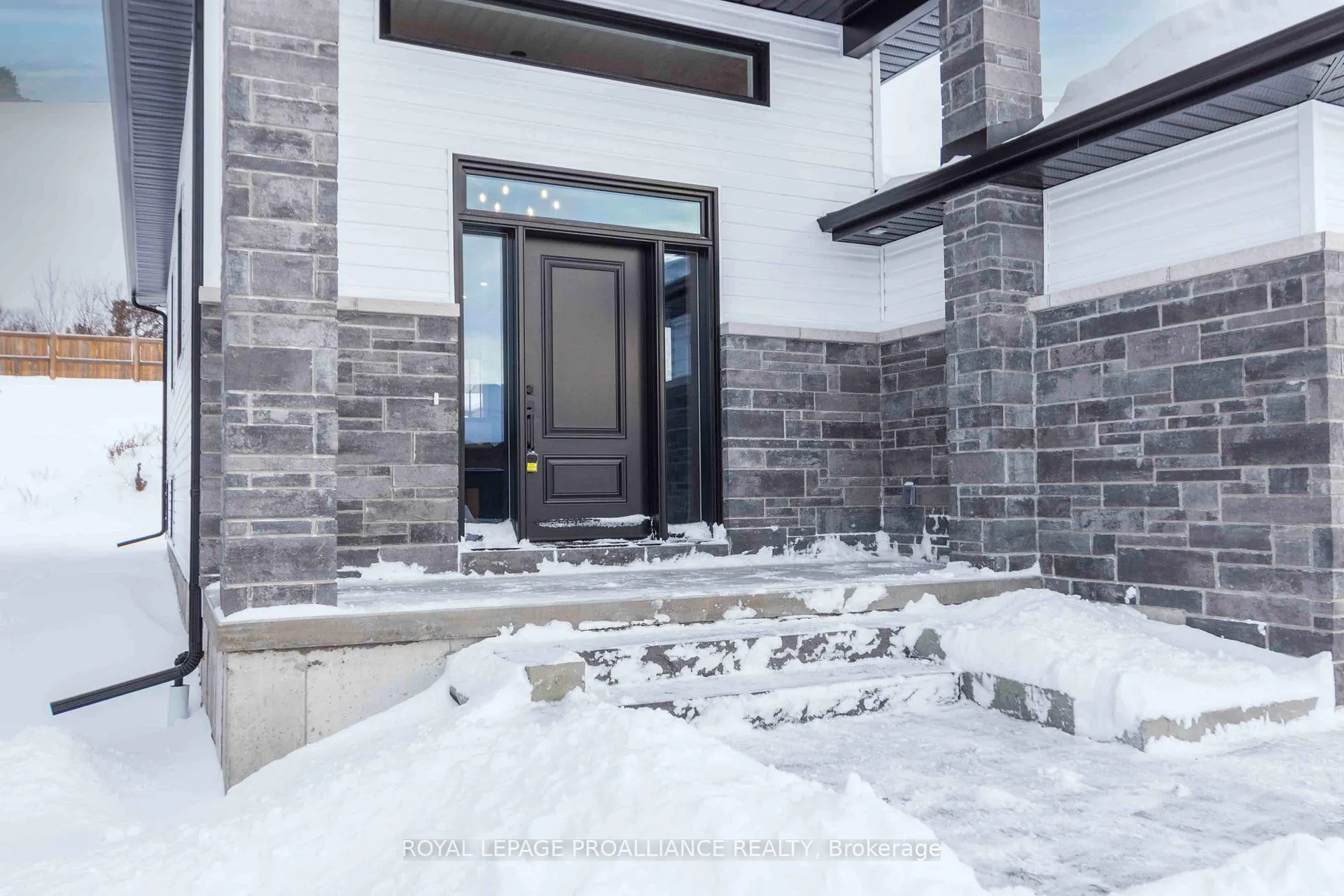 Photo 2 of 27 Schmidt Way, Quinte West, Murray Ward — HOMEH