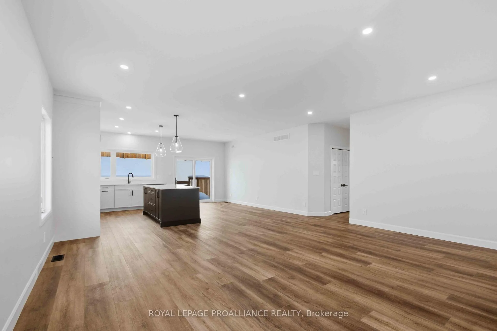 Photo 8 of 27 Schmidt Way, Quinte West, Murray Ward — HOMEH