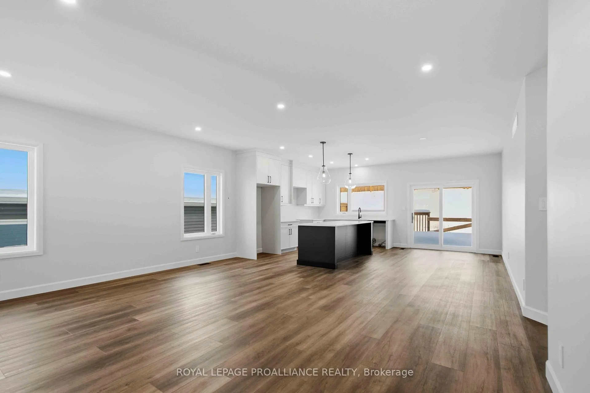 Photo 12 of 27 Schmidt Way, Quinte West, Murray Ward — HOMEH