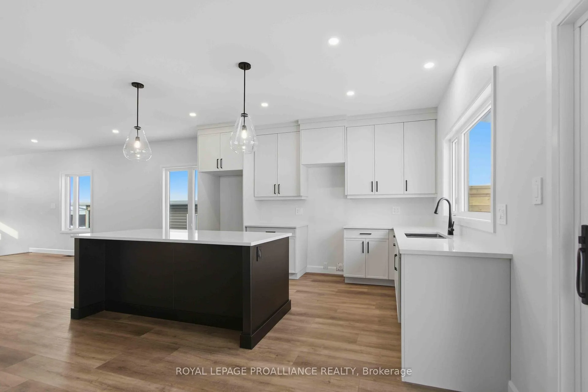 Photo 15 of 27 Schmidt Way, Quinte West, Murray Ward — HOMEH