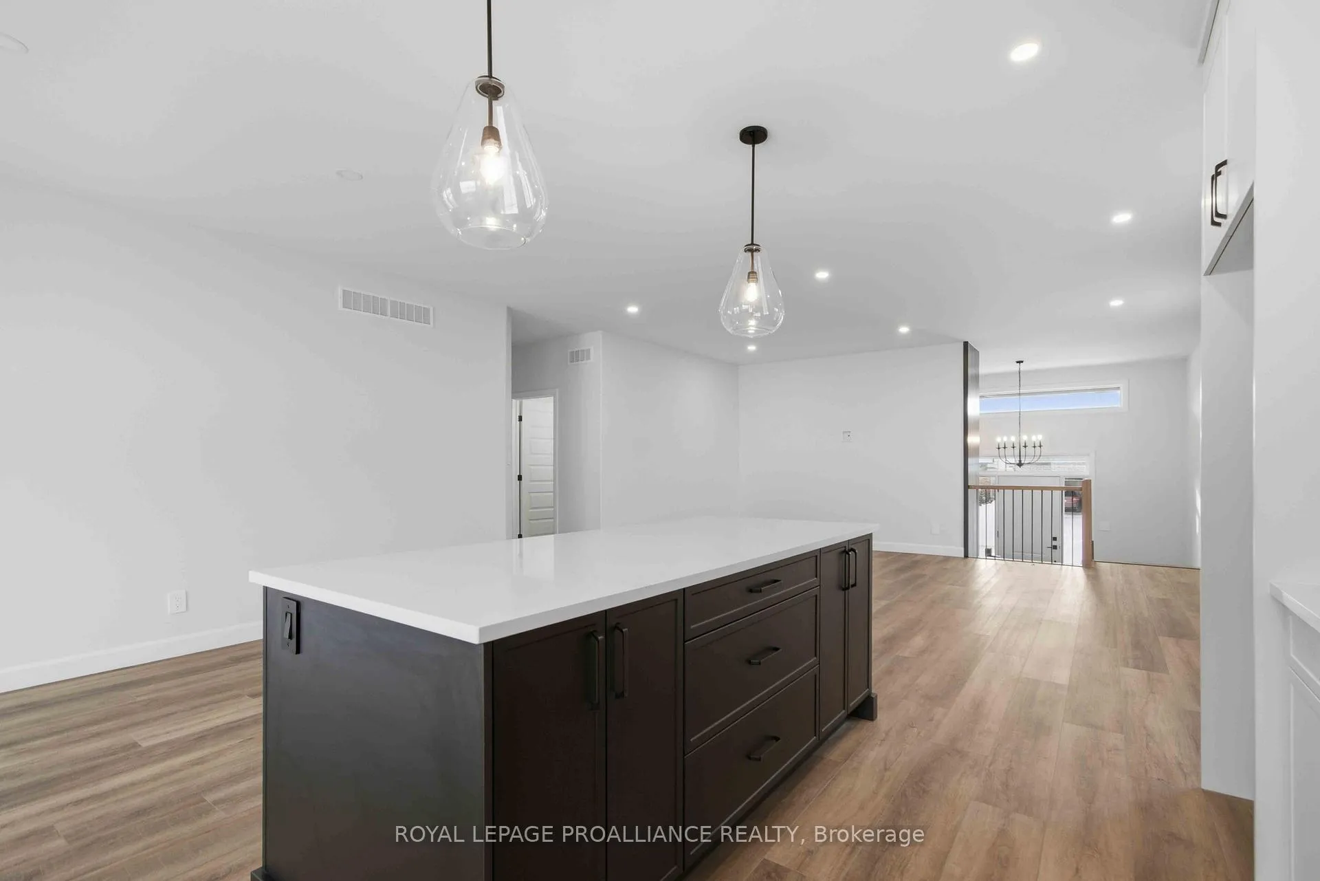 Photo 18 of 27 Schmidt Way, Quinte West, Murray Ward — HOMEH