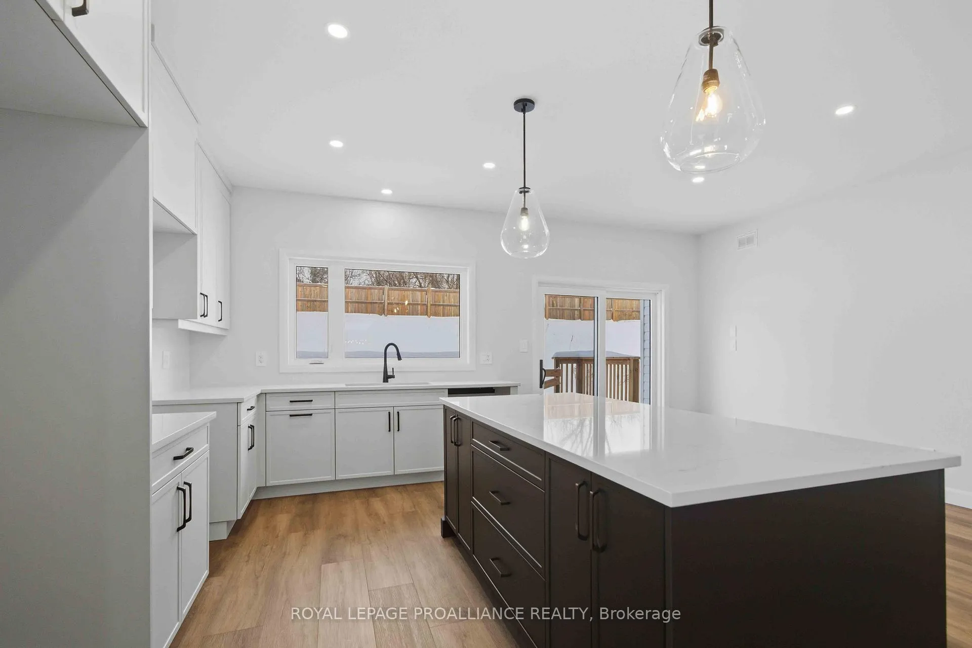 Photo 19 of 27 Schmidt Way, Quinte West, Murray Ward — HOMEH