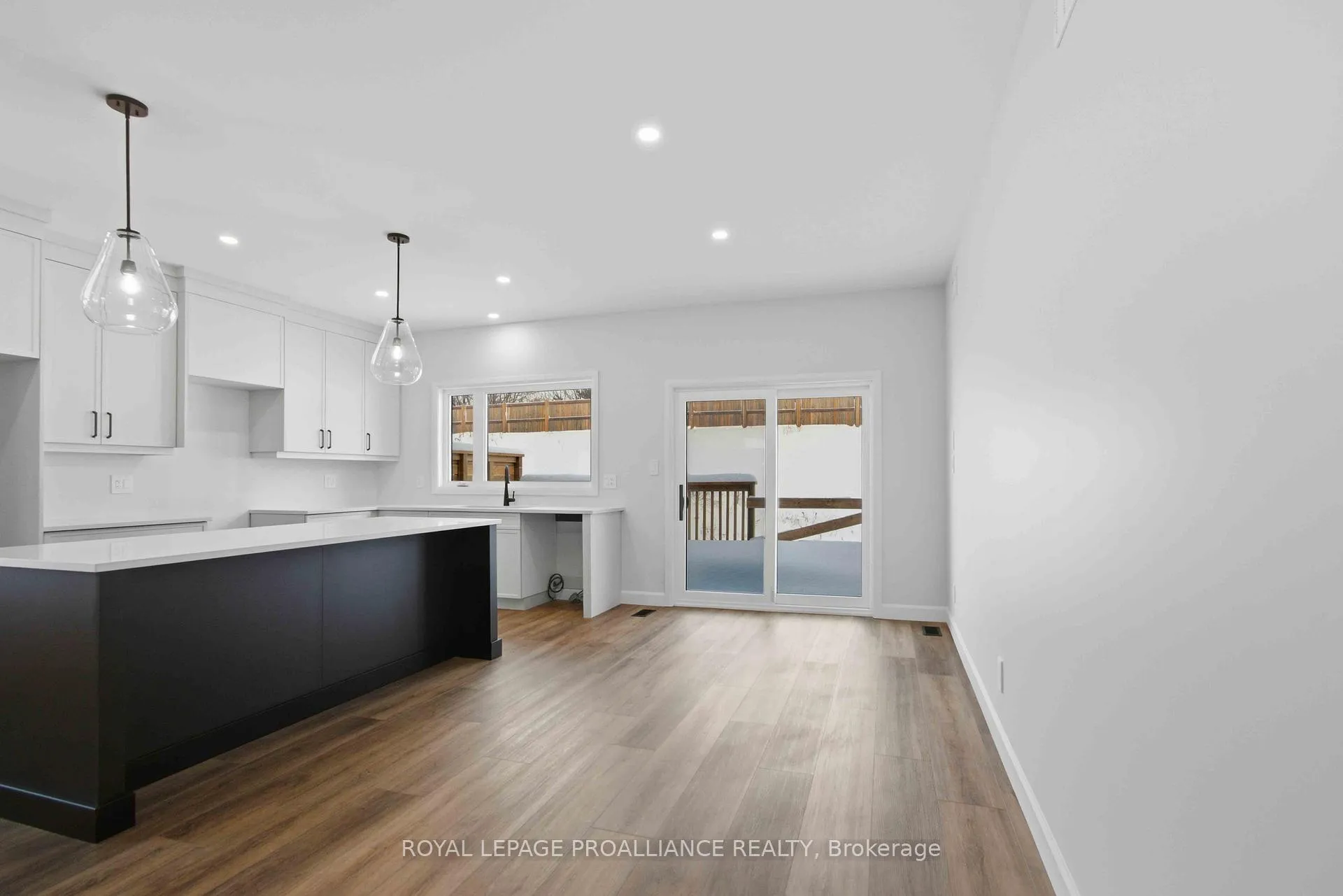 Photo 21 of 27 Schmidt Way, Quinte West, Murray Ward — HOMEH