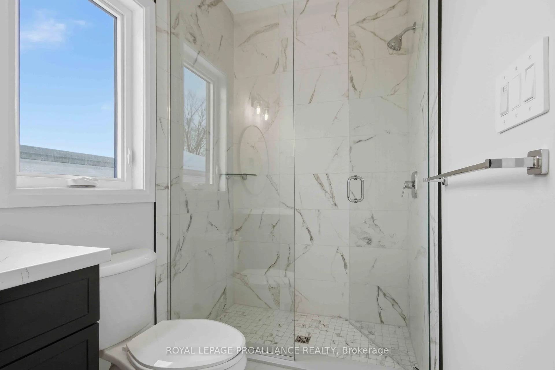 Photo 26 of 27 Schmidt Way, Quinte West, Murray Ward — HOMEH