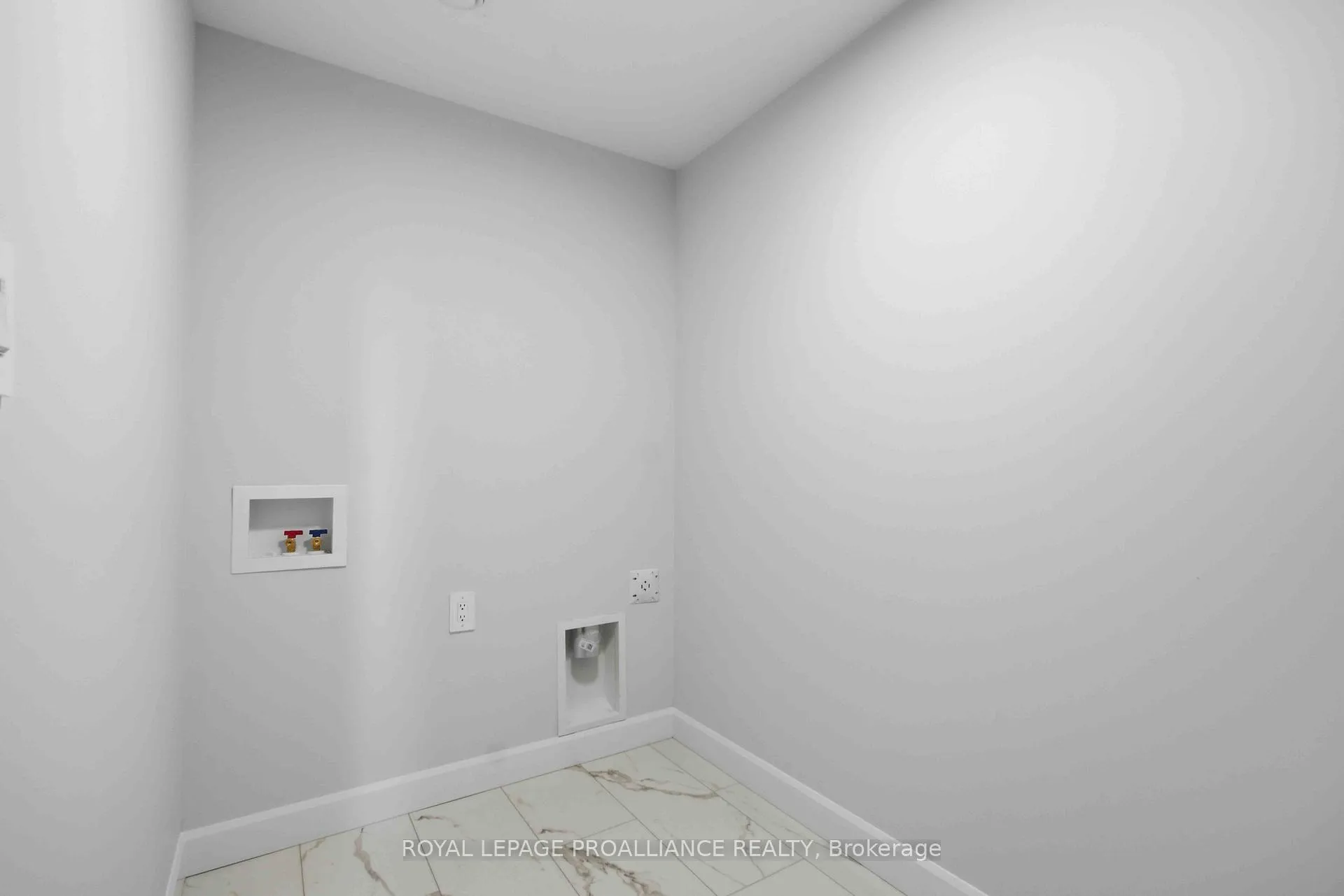 Photo 29 of 27 Schmidt Way, Quinte West, Murray Ward — HOMEH