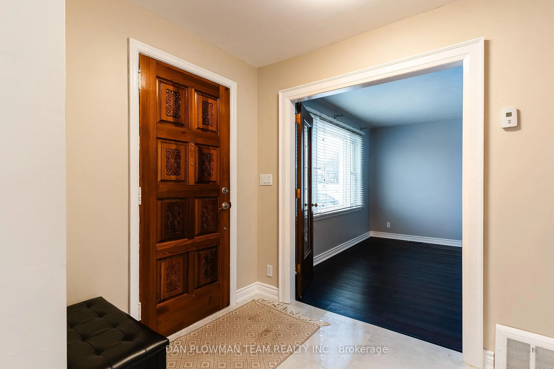 Photo 5 of 536 King Street E, Oshawa, O'Neill — HOMEH