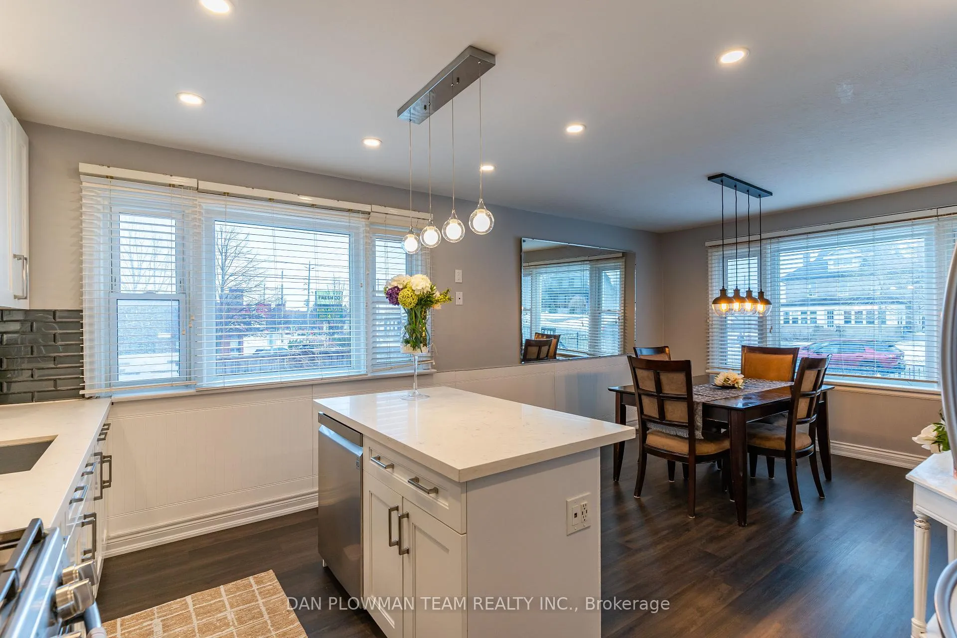 Photo 11 of 536 King Street E, Oshawa, O'Neill — HOMEH