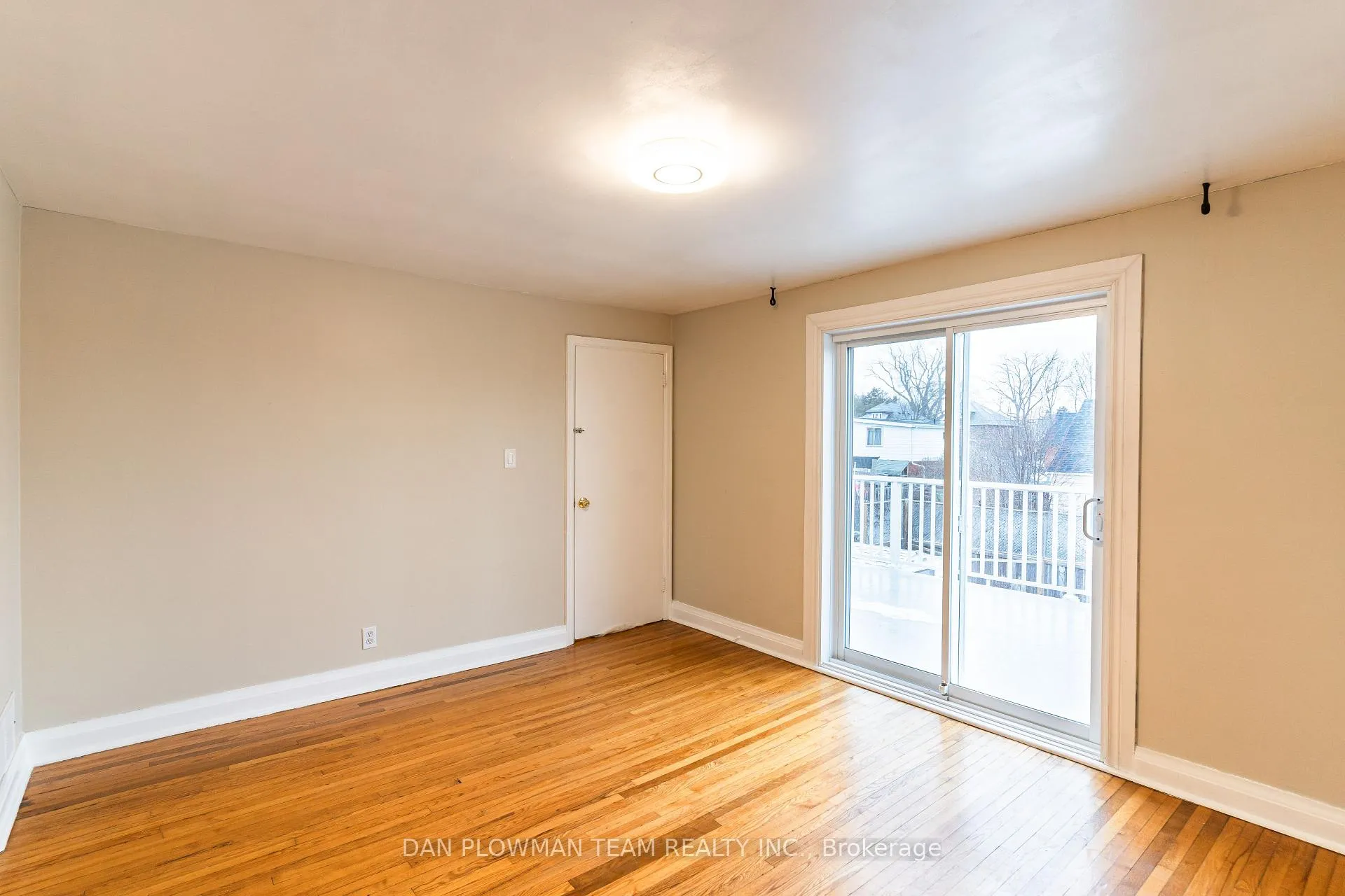 Photo 24 of 536 King Street E, Oshawa, O'Neill — HOMEH