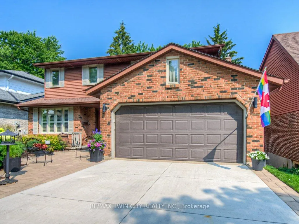 Photo 2 of 377 Westridge Drive, Waterloo — HOMEH