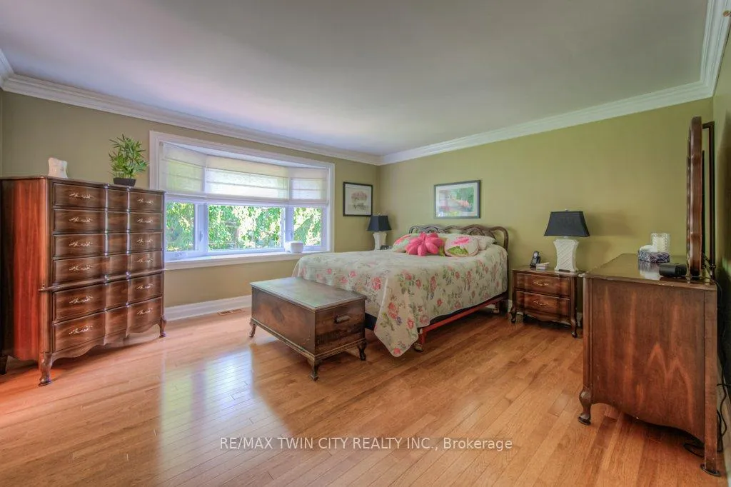 Photo 17 of 377 Westridge Drive, Waterloo — HOMEH