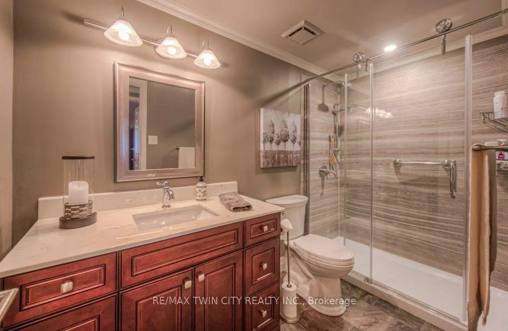 Photo 20 of 377 Westridge Drive, Waterloo — HOMEH