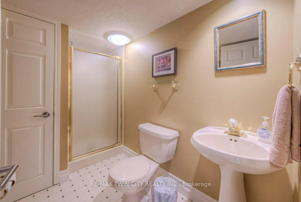 Photo 23 of 377 Westridge Drive, Waterloo — HOMEH