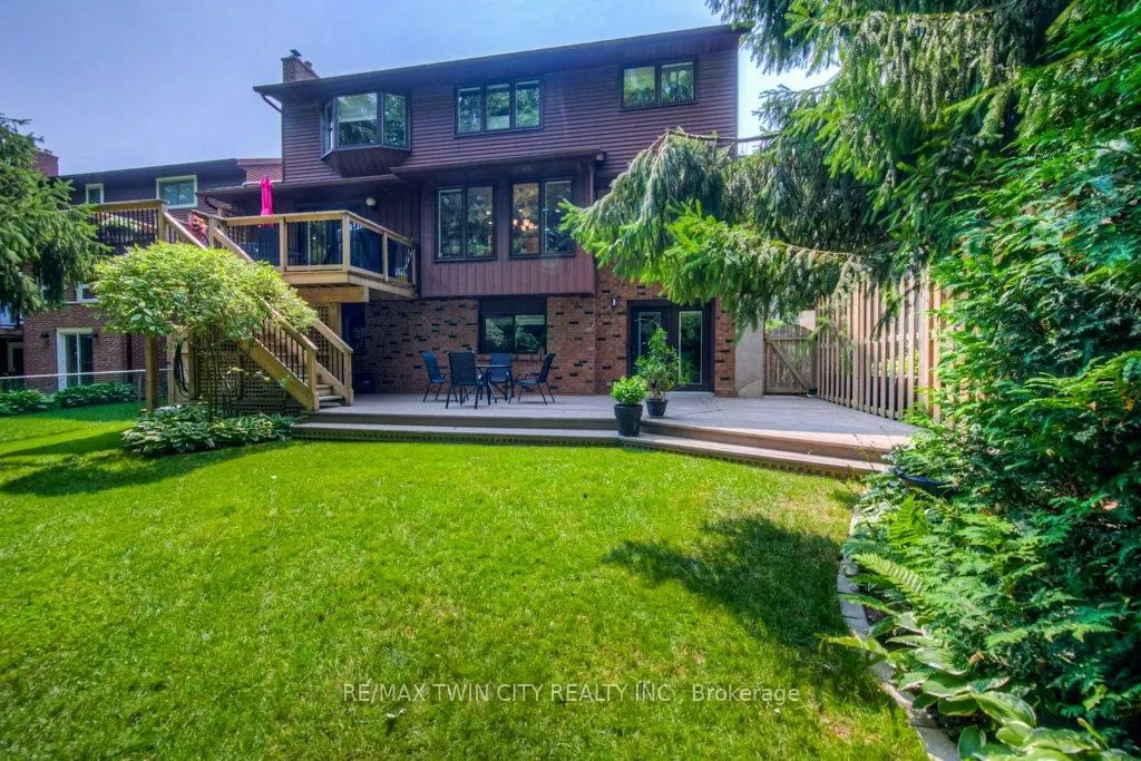 Photo 24 of 377 Westridge Drive, Waterloo — HOMEH