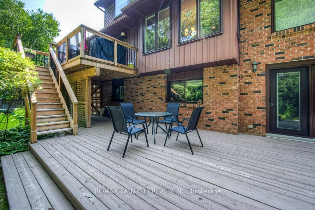 Photo 25 of 377 Westridge Drive, Waterloo — HOMEH