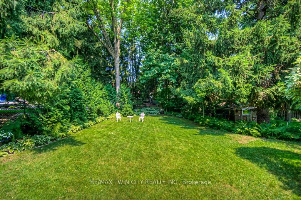 Photo 27 of 377 Westridge Drive, Waterloo — HOMEH