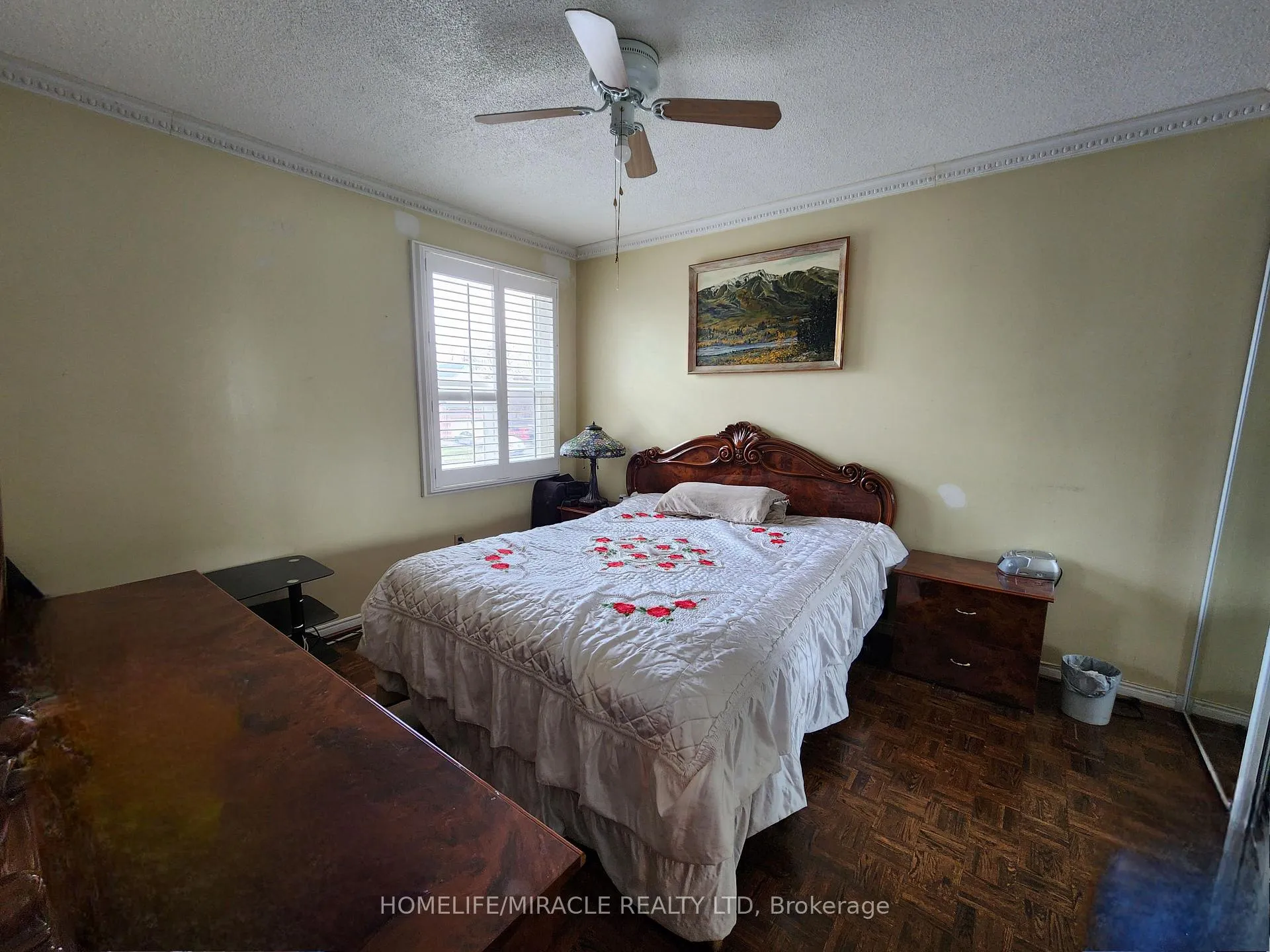 Photo 12 of 30 Niles Court, Brampton, Westgate — HOMEH