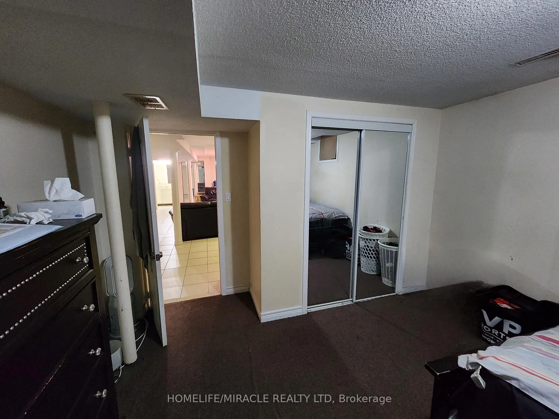Photo 20 of 30 Niles Court, Brampton, Westgate — HOMEH