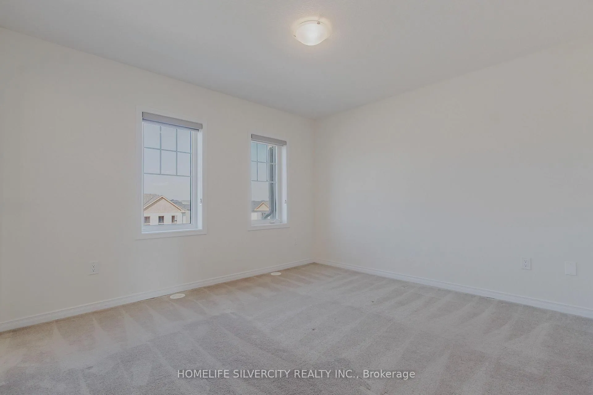 Photo 25 of 20 Bee Crescent, Brantford — HOMEH
