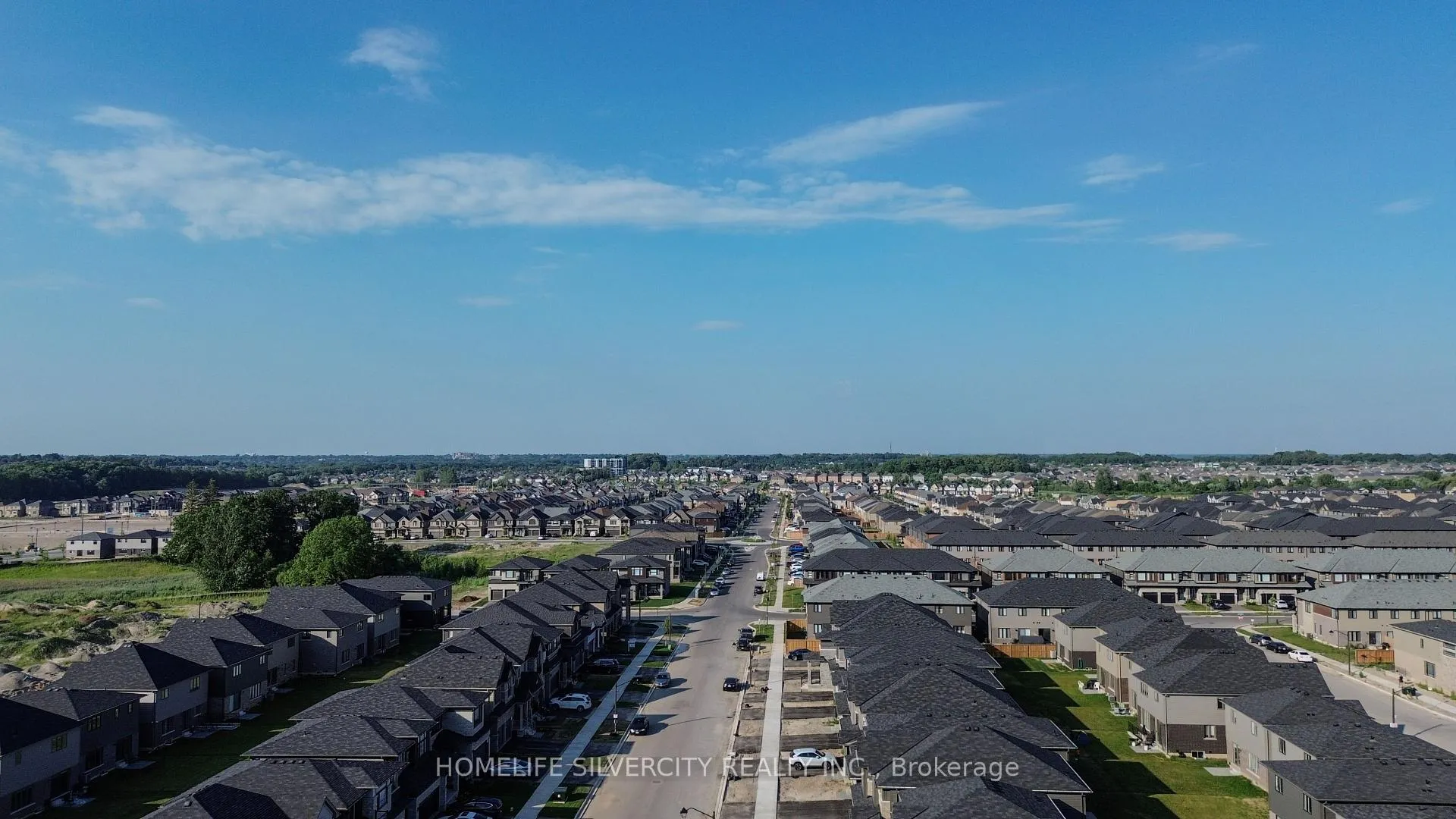 Photo 36 of 20 Bee Crescent, Brantford — HOMEH