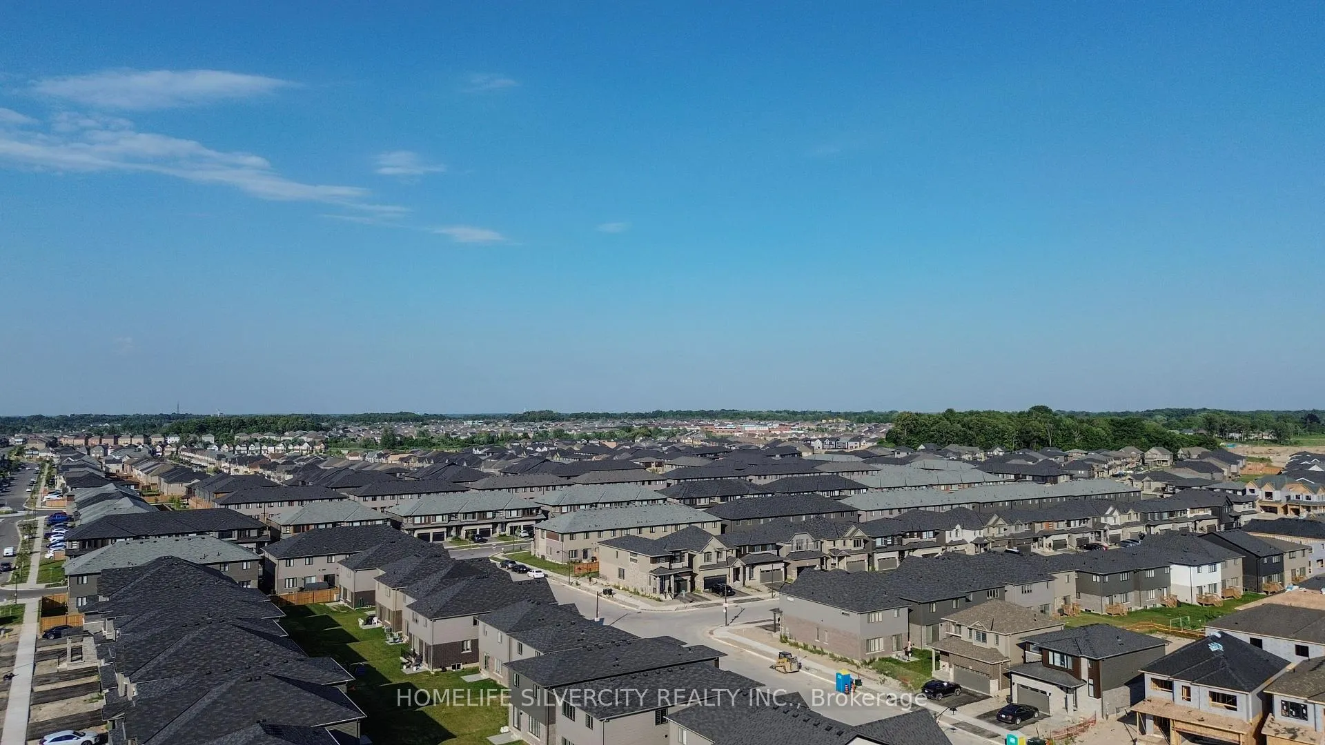 Photo 37 of 20 Bee Crescent, Brantford — HOMEH