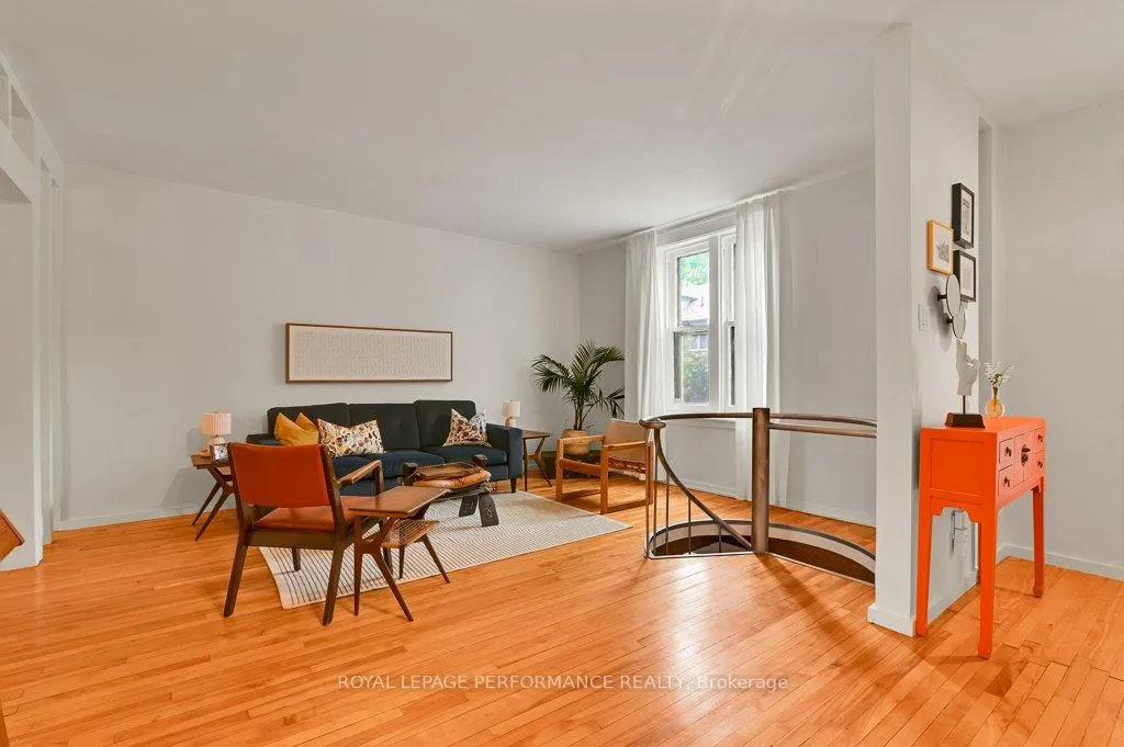 Photo 5 of 348 1/2 Daly Avenue, Ottawa, Sandy Hill — HOMEH