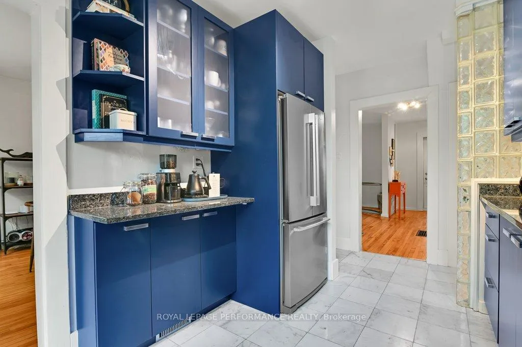 Photo 12 of 348 1/2 Daly Avenue, Ottawa, Sandy Hill — HOMEH