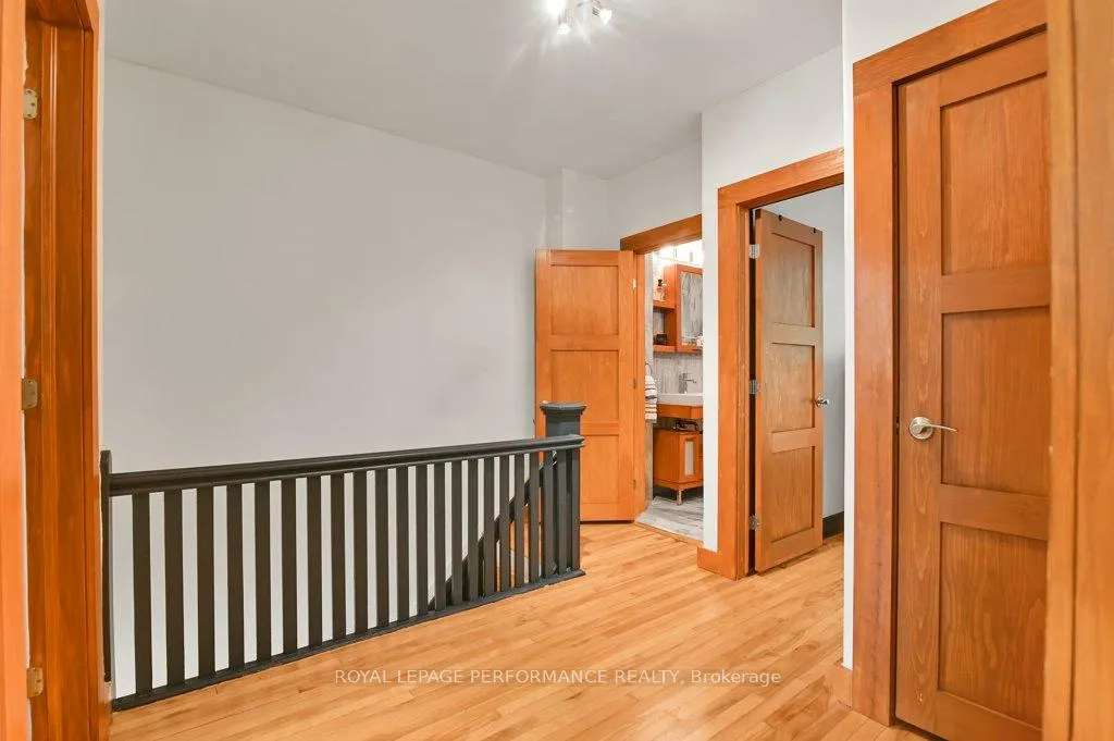 Photo 14 of 348 1/2 Daly Avenue, Ottawa, Sandy Hill — HOMEH