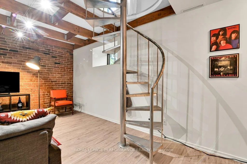 Photo 20 of 348 1/2 Daly Avenue, Ottawa, Sandy Hill — HOMEH