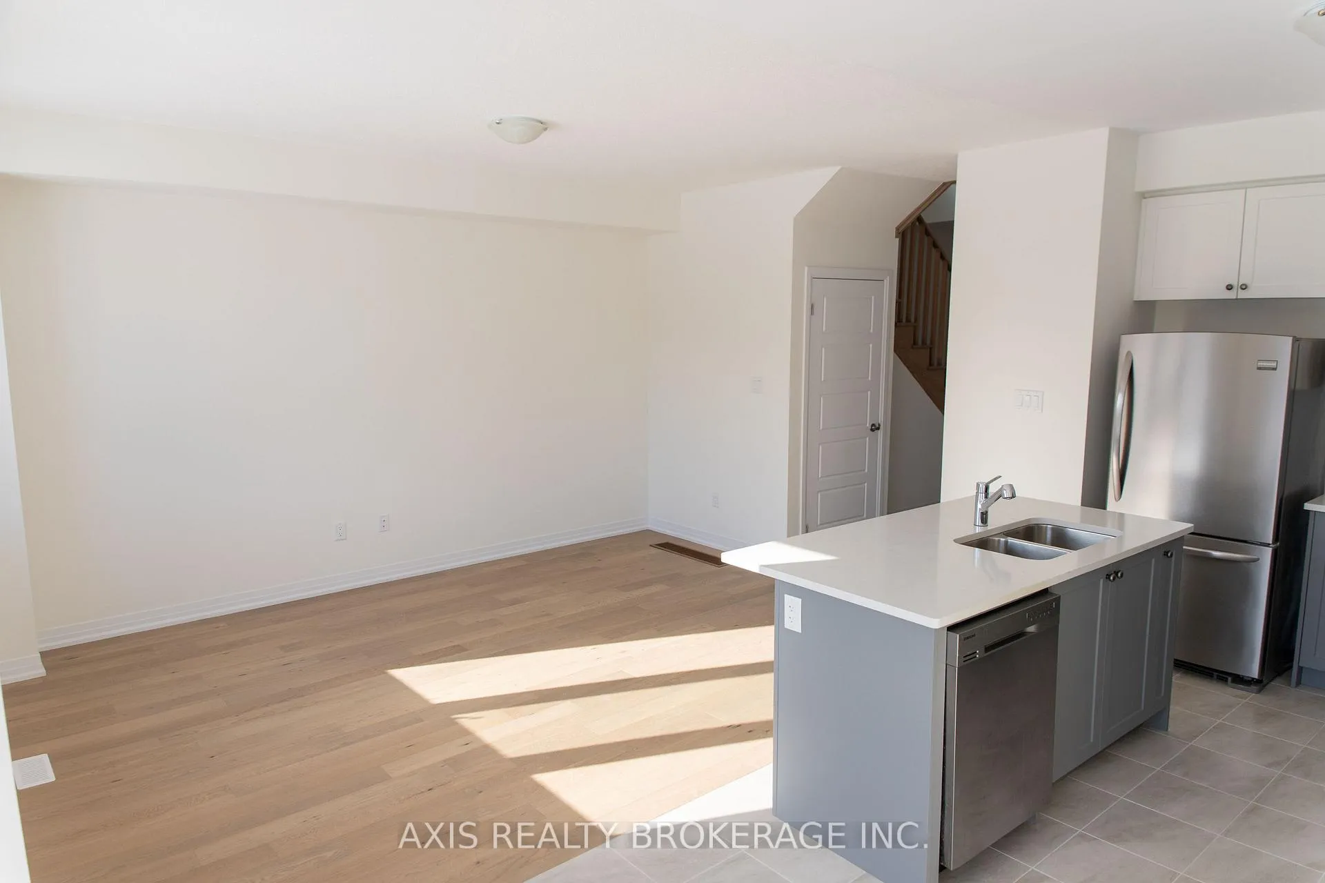 Photo 11 of 45 Cresthaven Heights, Thorold, Rolling Meadows — HOMEH