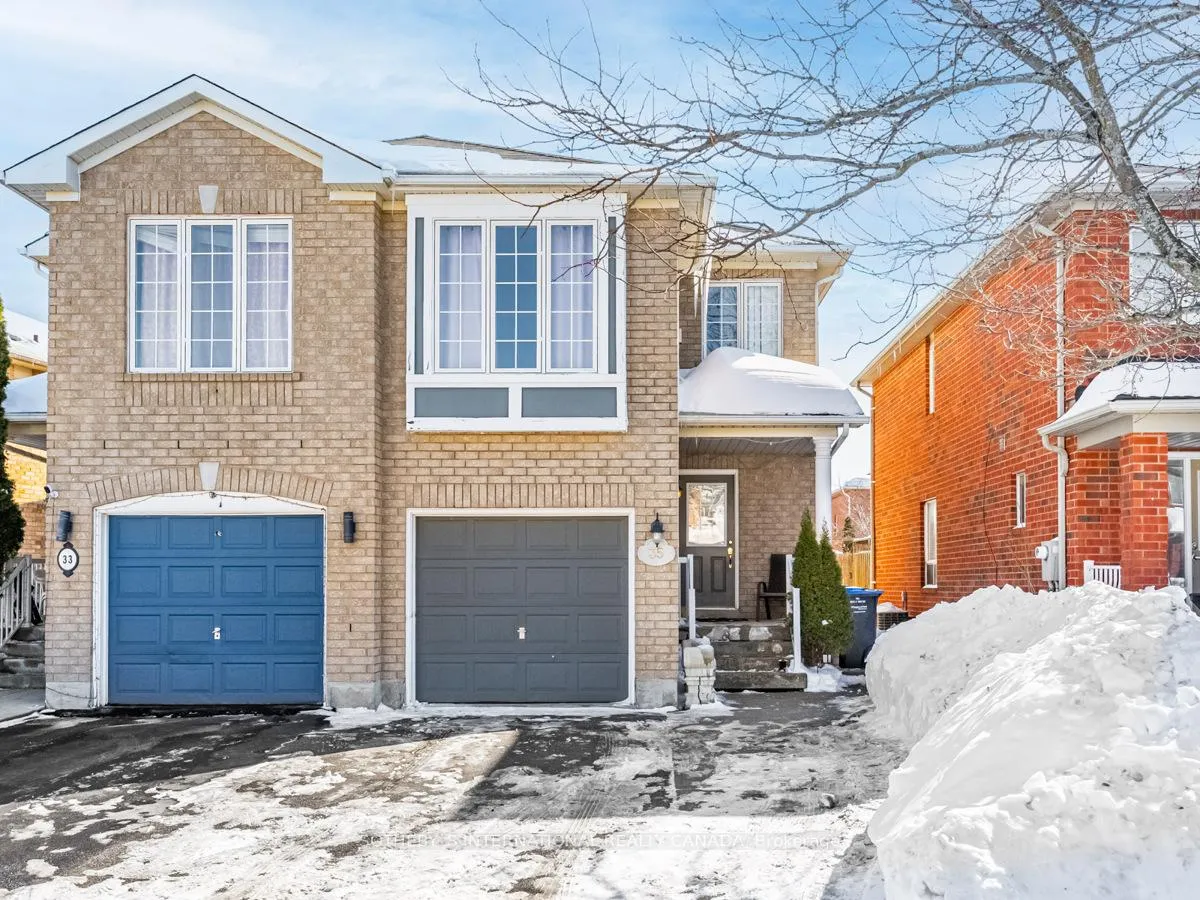 Photo 1 of 35 Roadmaster Lane, Brampton, Fletcher's Meadow — HOMEH