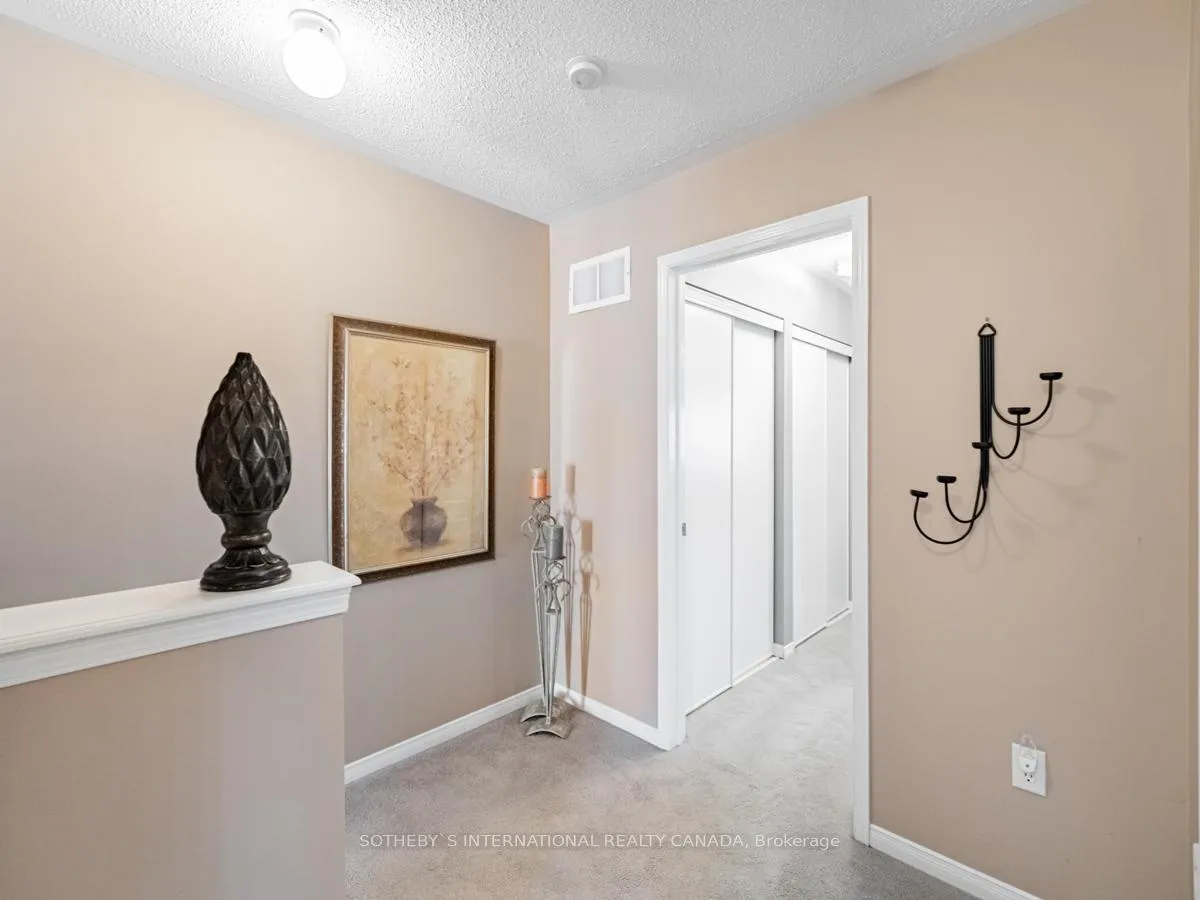 Photo 21 of 35 Roadmaster Lane, Brampton, Fletcher's Meadow — HOMEH