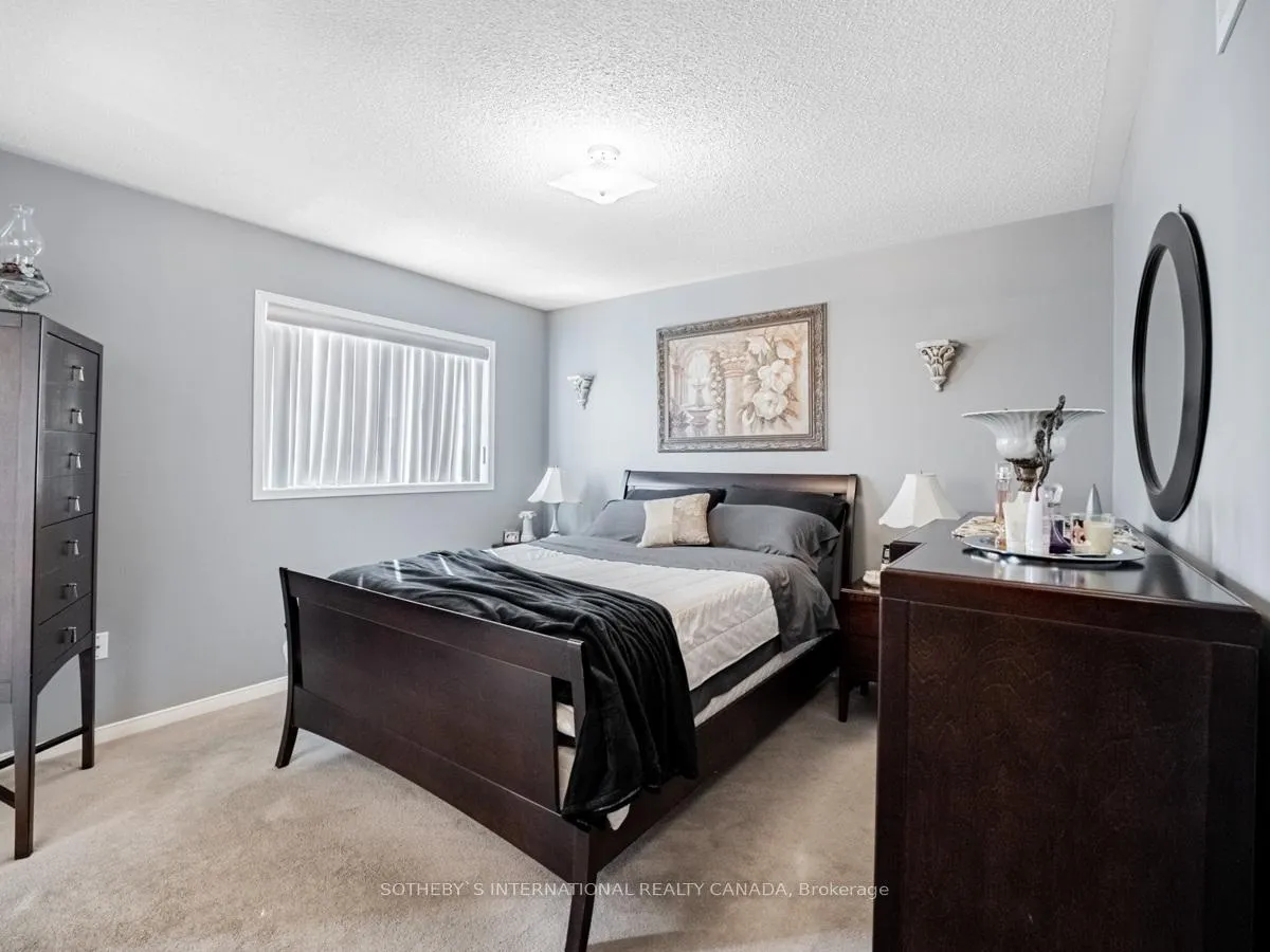 Photo 23 of 35 Roadmaster Lane, Brampton, Fletcher's Meadow — HOMEH