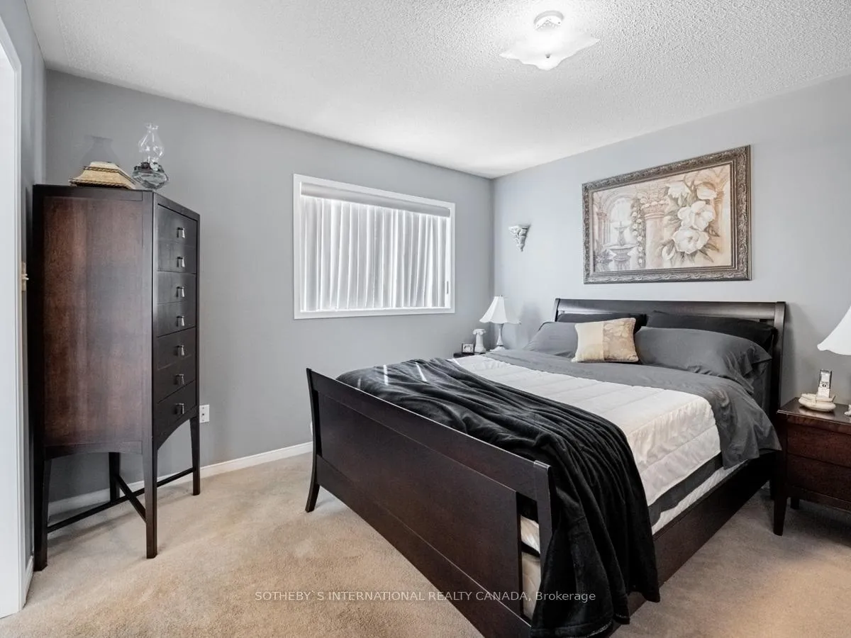 Photo 24 of 35 Roadmaster Lane, Brampton, Fletcher's Meadow — HOMEH