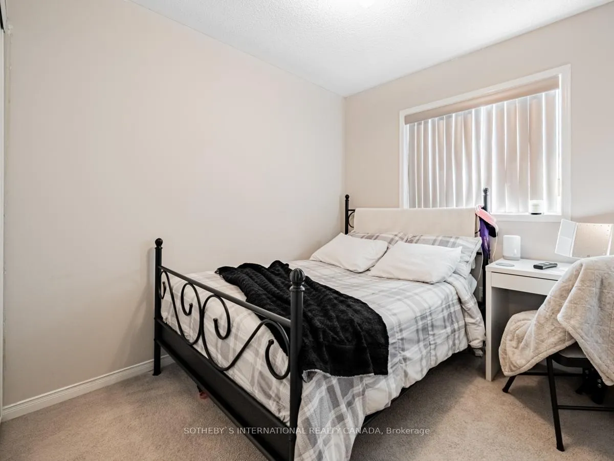 Photo 26 of 35 Roadmaster Lane, Brampton, Fletcher's Meadow — HOMEH