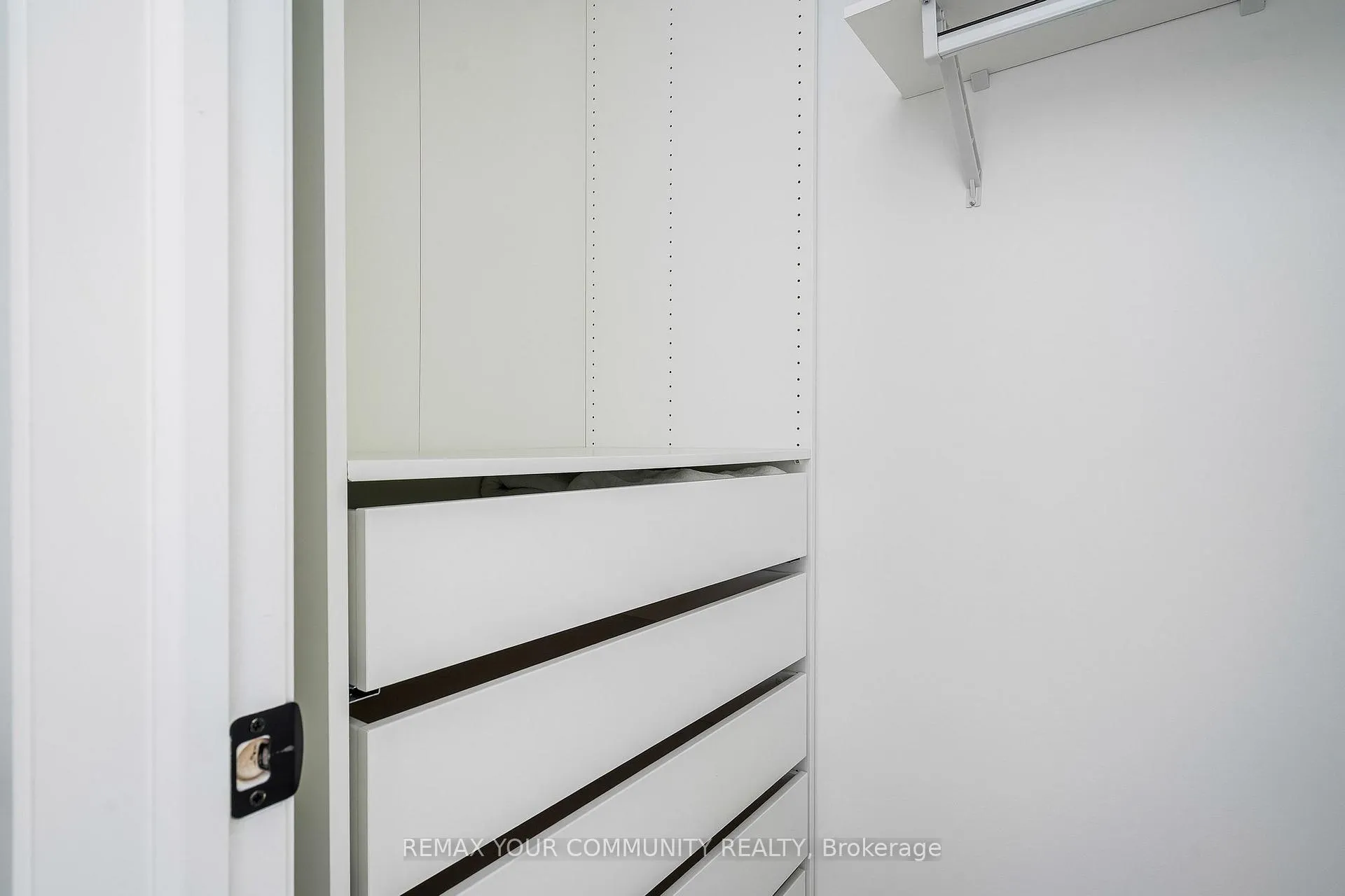 Photo 31 of 103 Stillwater Crescent, Blue Mountains — HOMEH