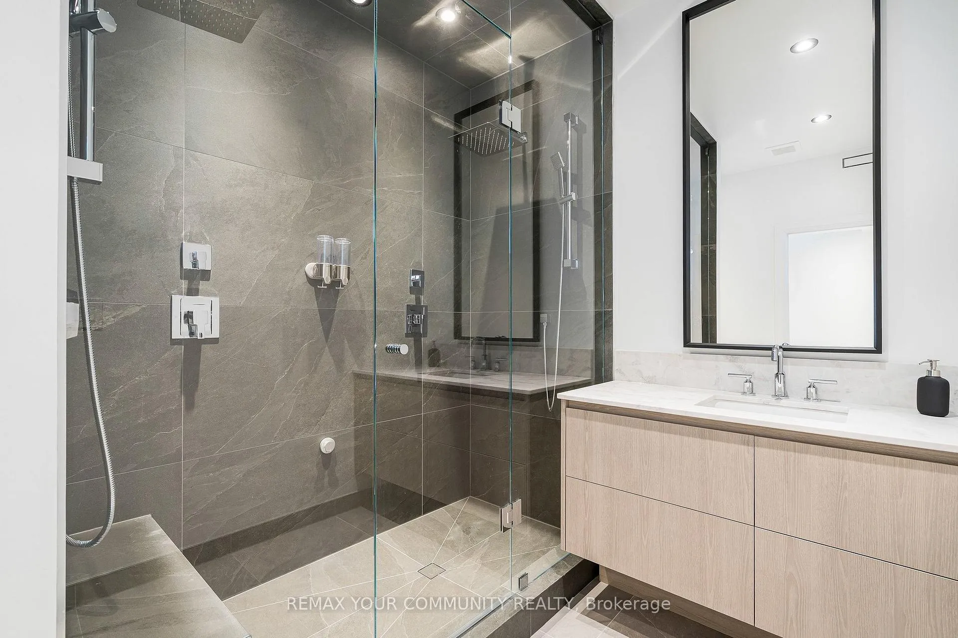 Photo 46 of 103 Stillwater Crescent, Blue Mountains — HOMEH