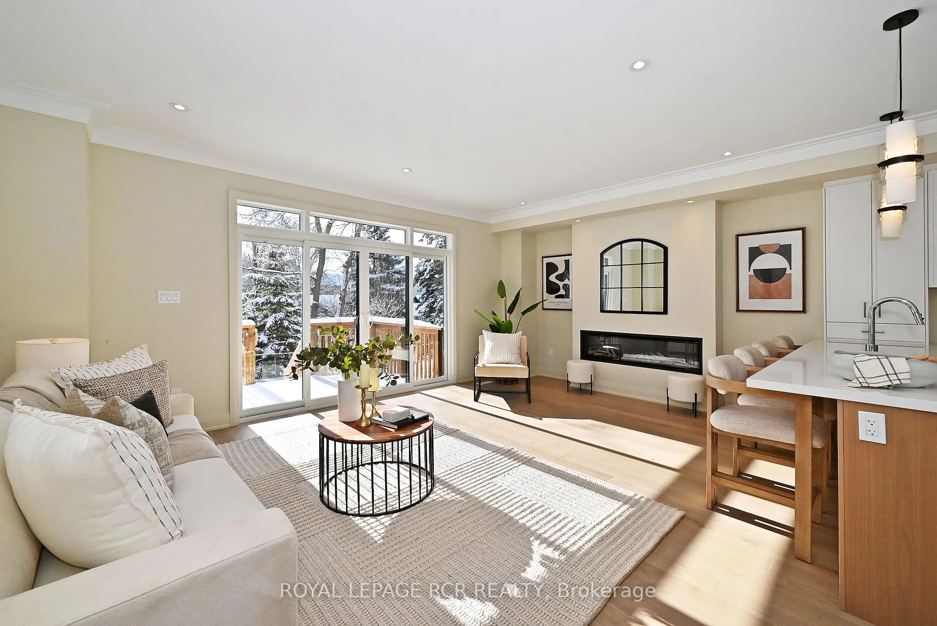 Photo 5 of 99 Mosley Street, Aurora, Aurora Village — HOMEH
