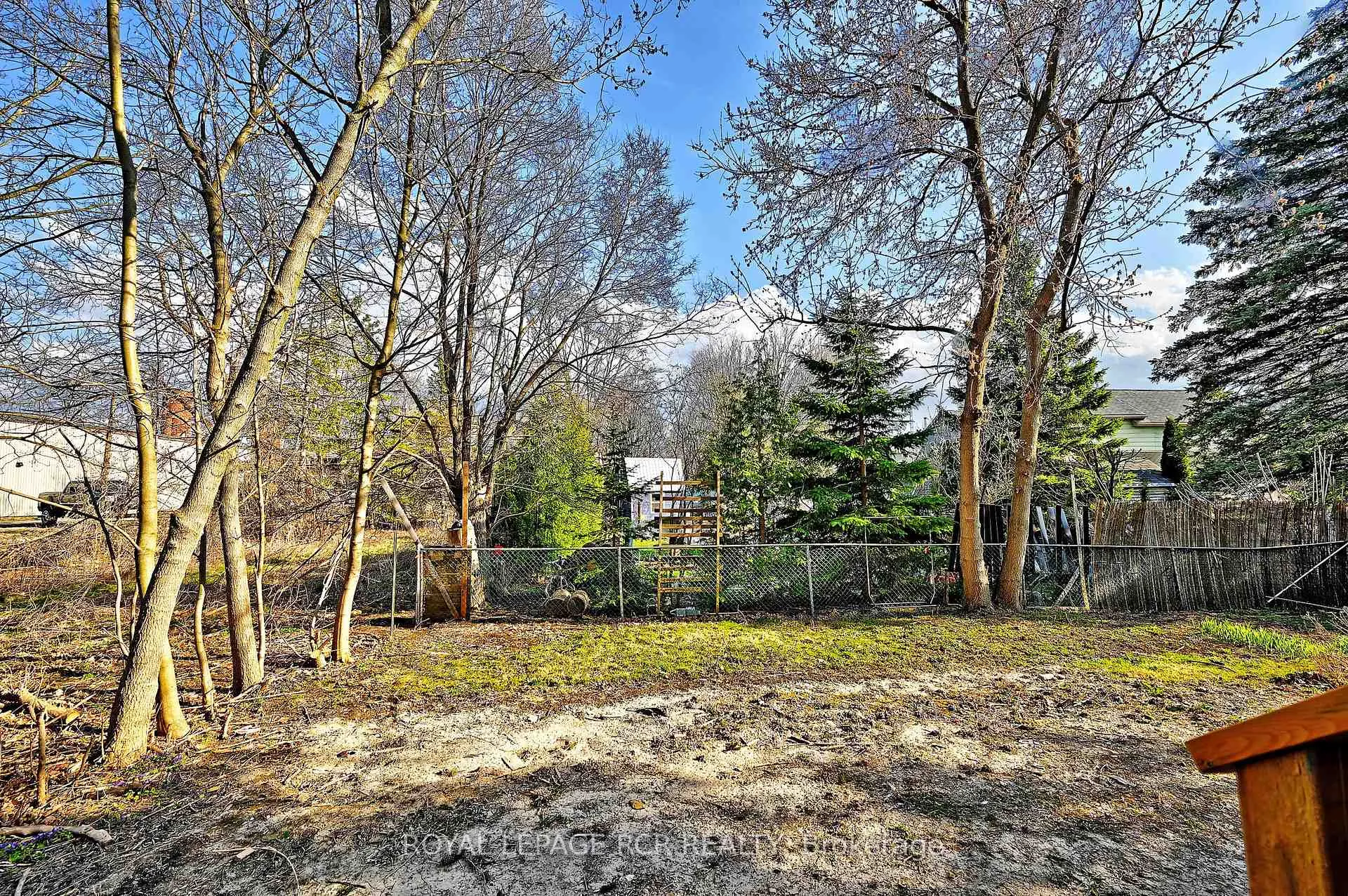 Photo 36 of 99 Mosley Street, Aurora, Aurora Village — HOMEH