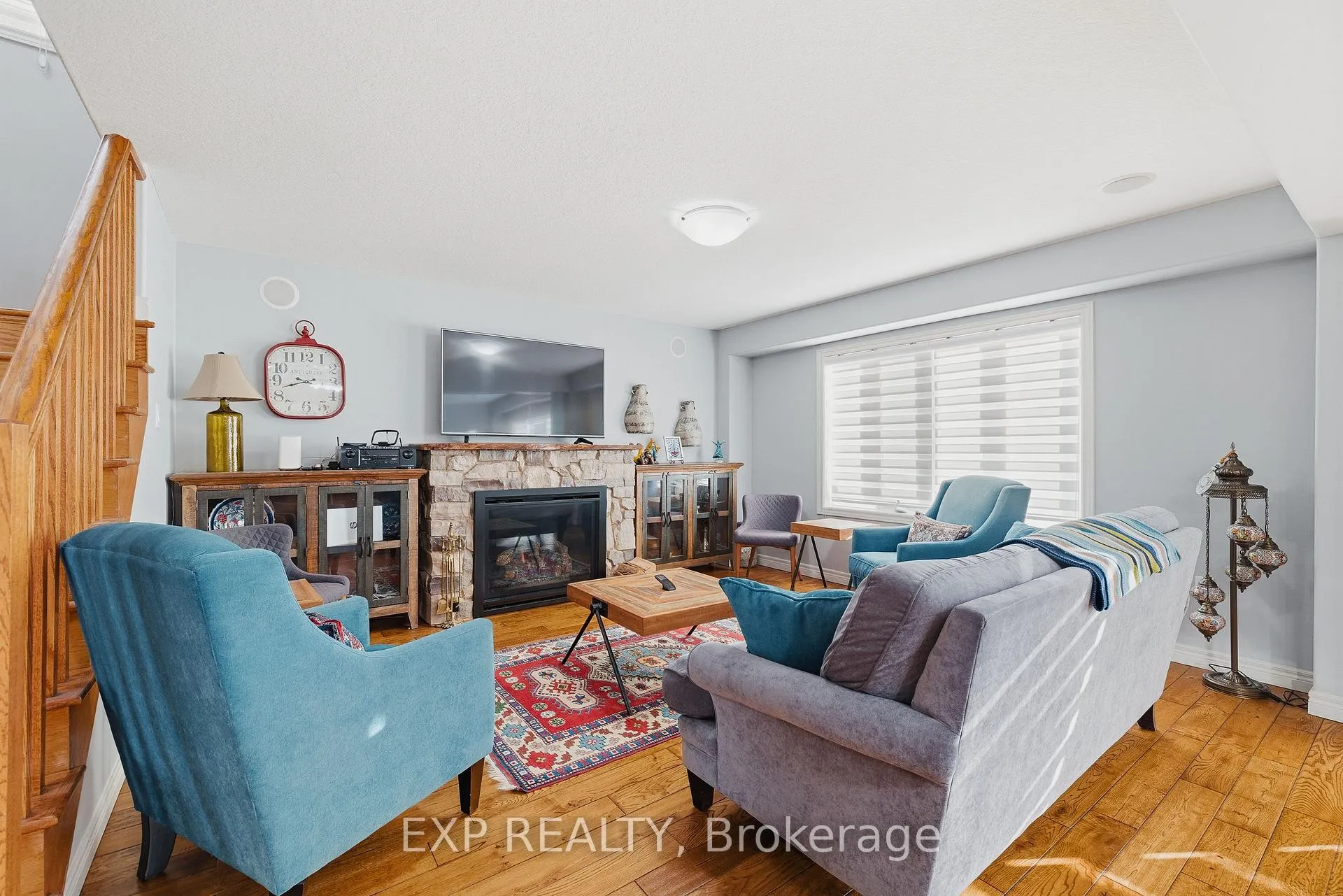 Photo 6 of 23 Doon Creek Street, Kitchener, Doon South — HOMEH