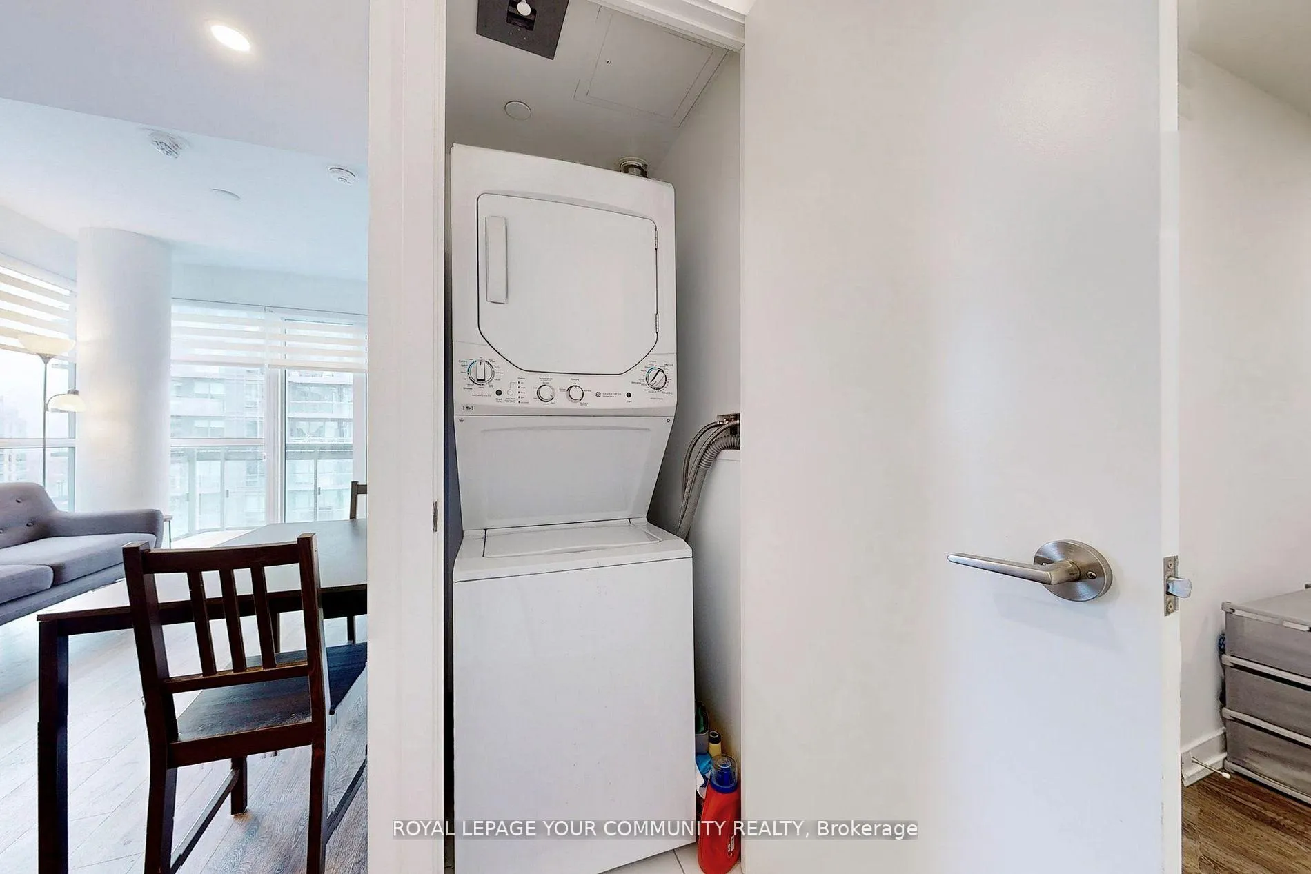 Photo 21 of Unit 2208, 39 Roehampton Avenue, Toronto, Mount Pleasant West — HOMEH