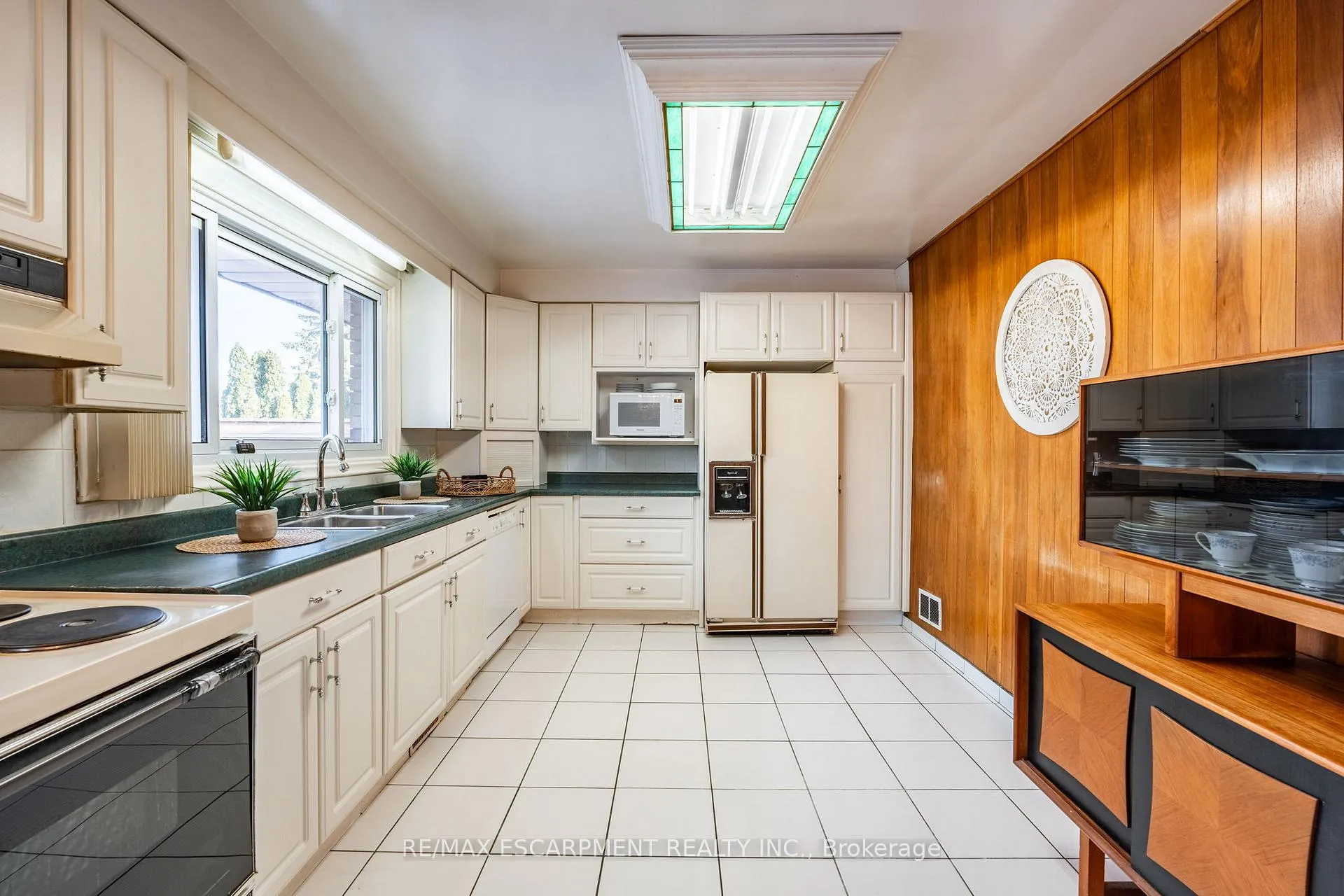 Photo 12 of 9 Laurier Avenue, Hamilton, Buchanan — HOMEH