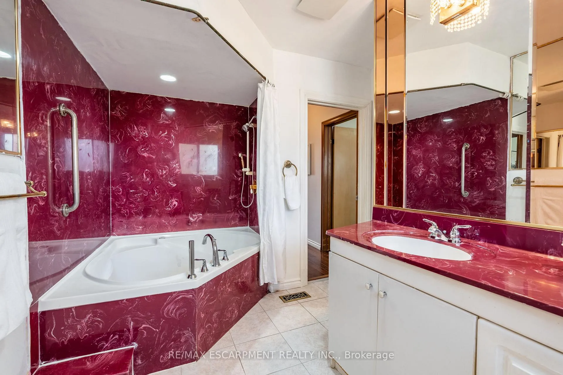Photo 28 of 9 Laurier Avenue, Hamilton, Buchanan — HOMEH