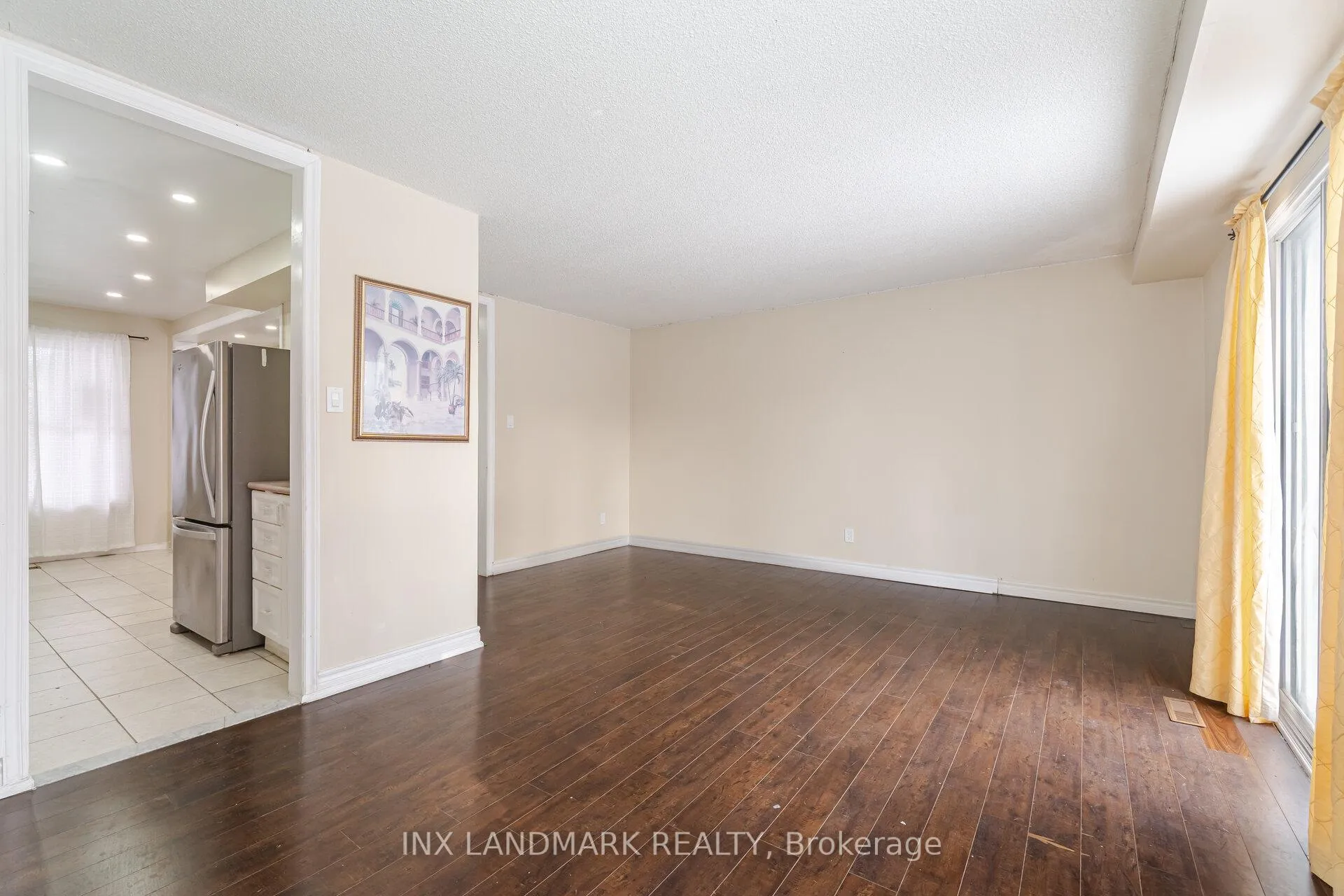Photo 10 of 49 Tulip Drive, Brampton, Fletcher's Creek South — HOMEH