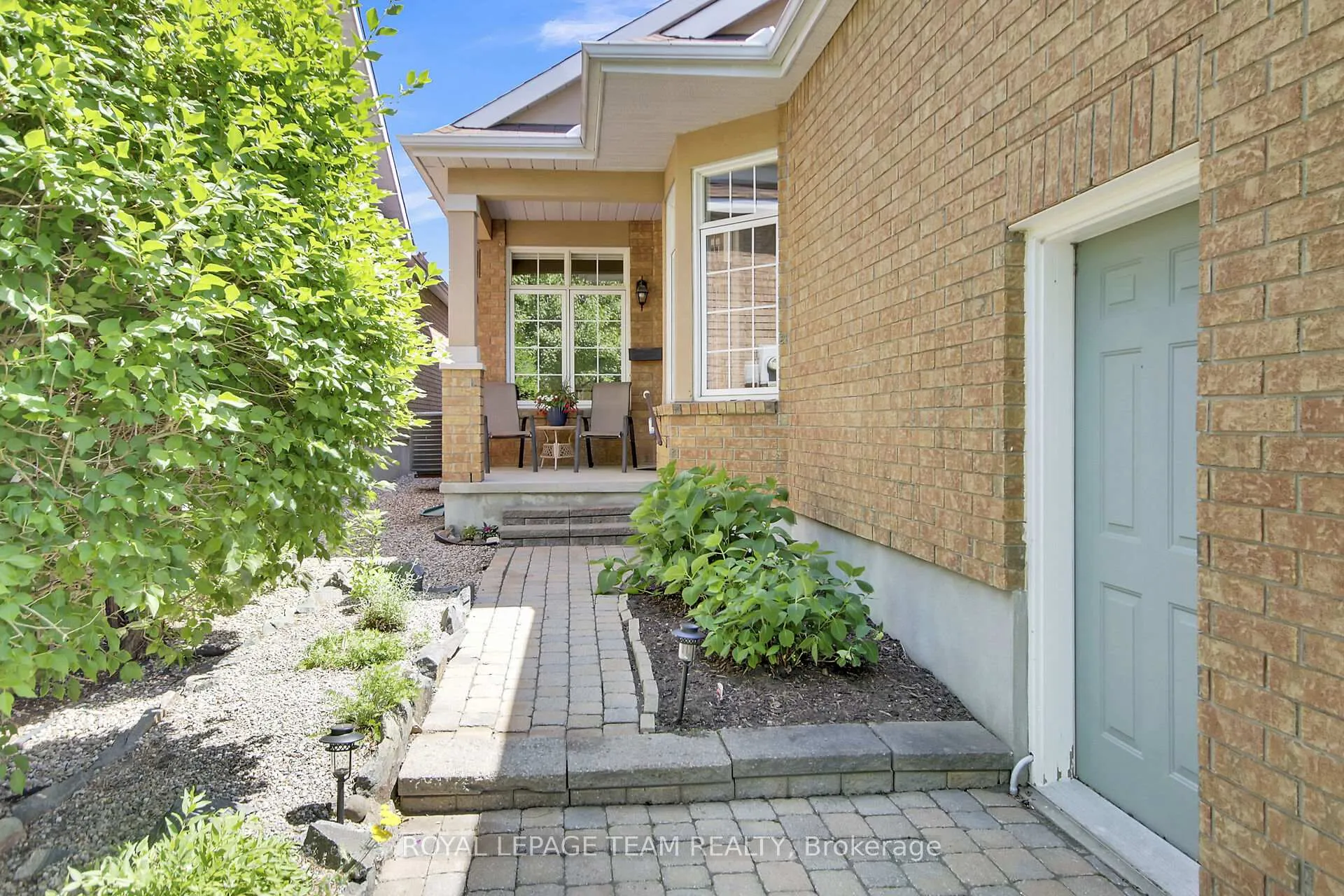 Photo 2 of 8 Stonecroft Terrace, Ottawa, Kanata - Kanata Lakes/Heritage Hills — HOMEH