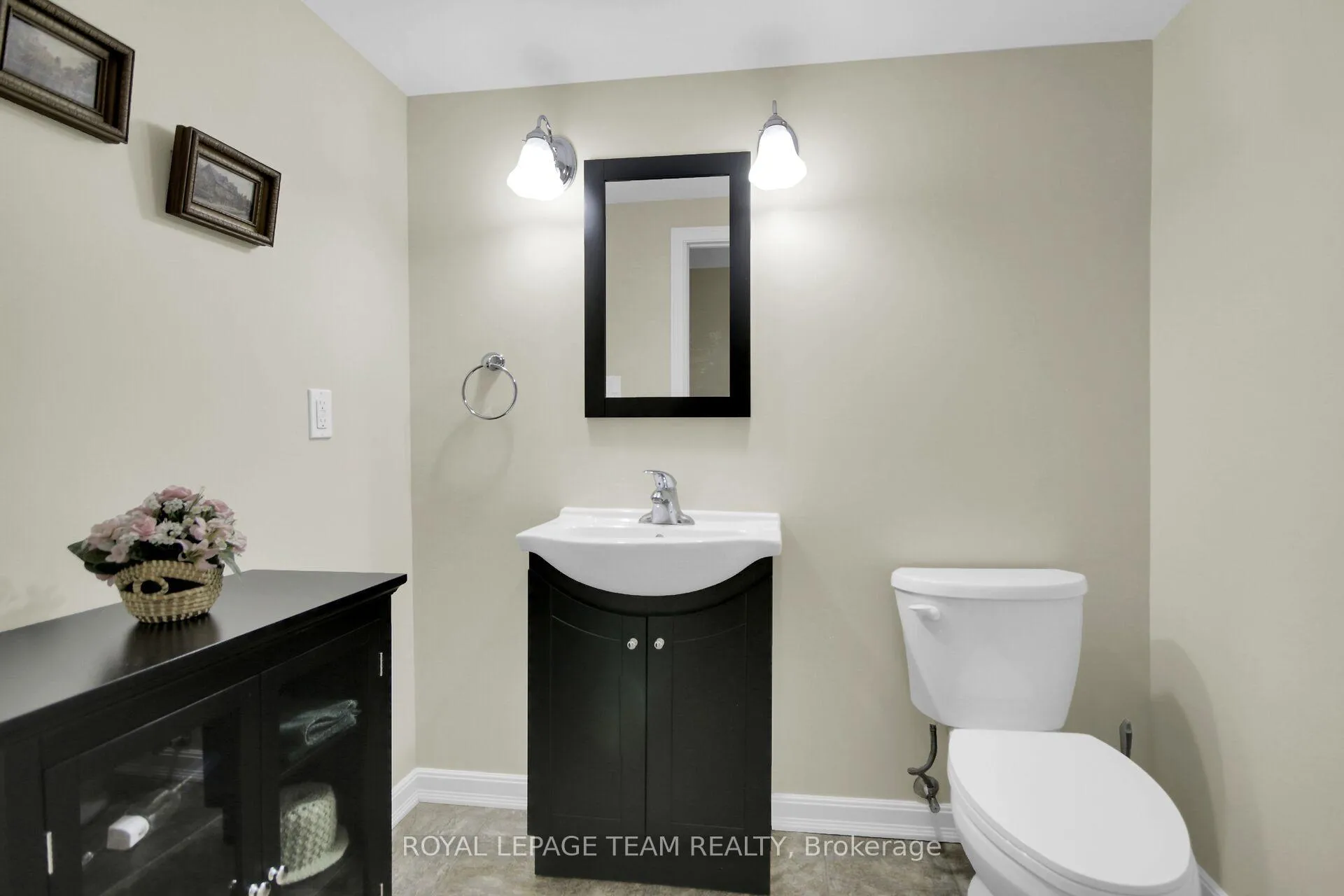 Photo 25 of 8 Stonecroft Terrace, Ottawa, Kanata - Kanata Lakes/Heritage Hills — HOMEH
