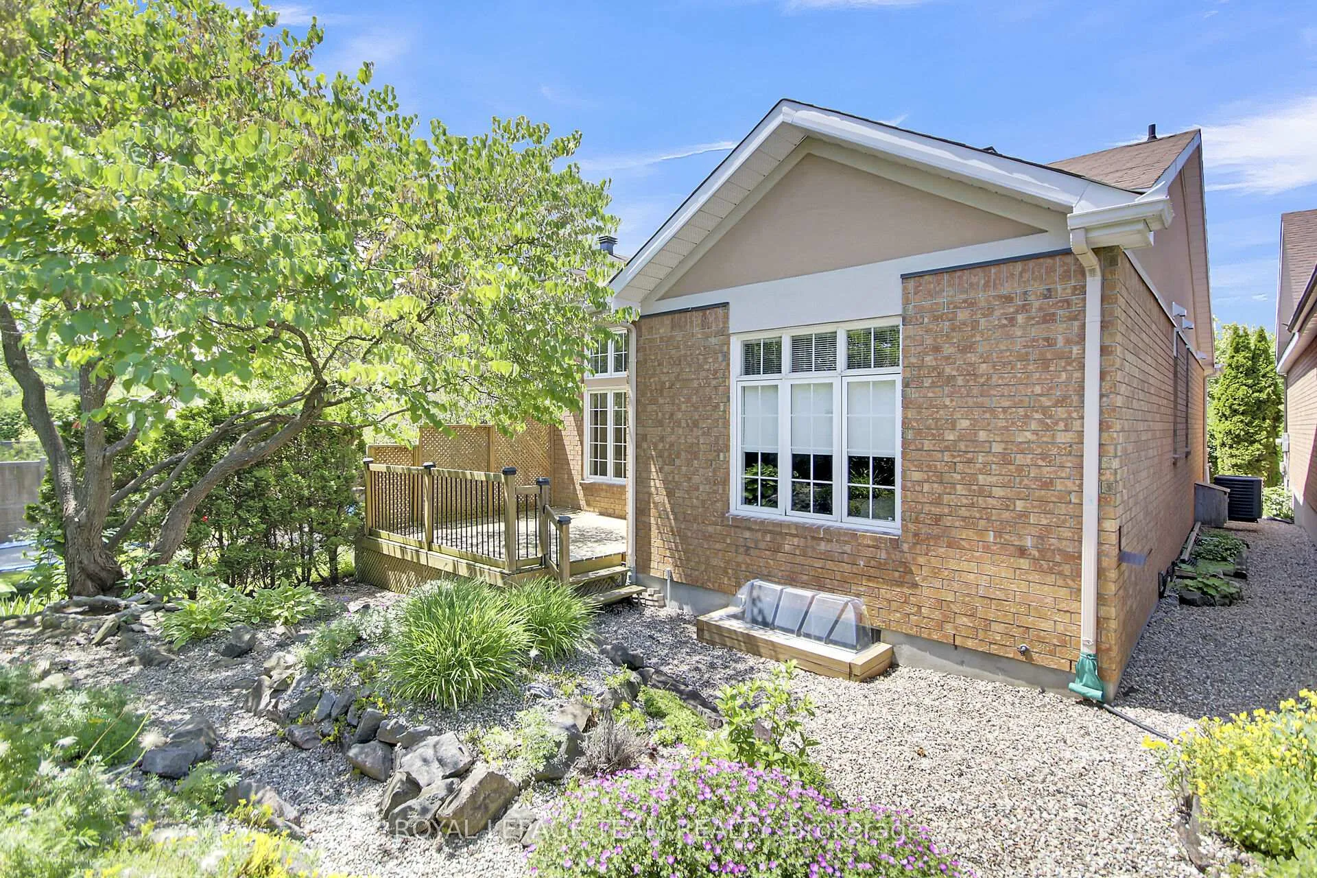 Photo 28 of 8 Stonecroft Terrace, Ottawa, Kanata - Kanata Lakes/Heritage Hills — HOMEH