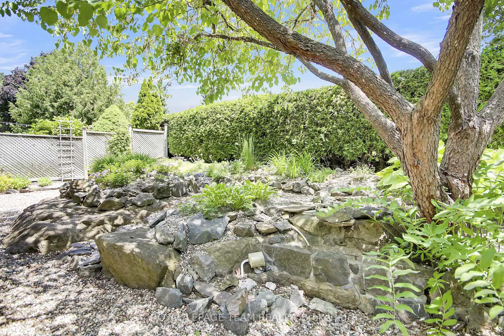 Photo 34 of 8 Stonecroft Terrace, Ottawa, Kanata - Kanata Lakes/Heritage Hills — HOMEH